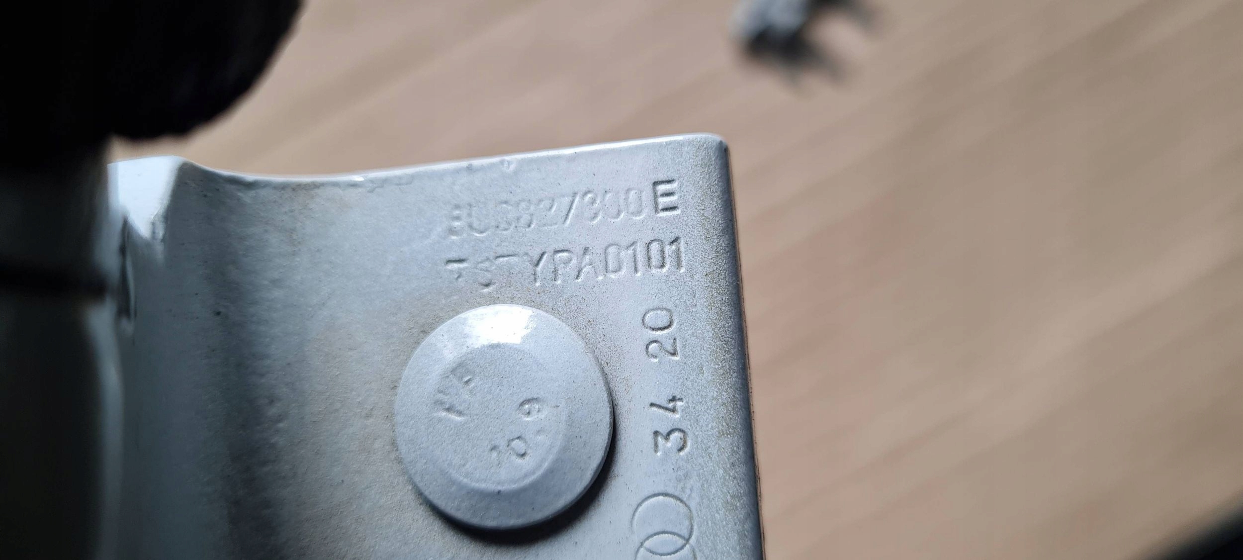 SQ8 4M RSQ8 Q8 hinge hinges bonnet boot rear part LS9R 8U0827299E