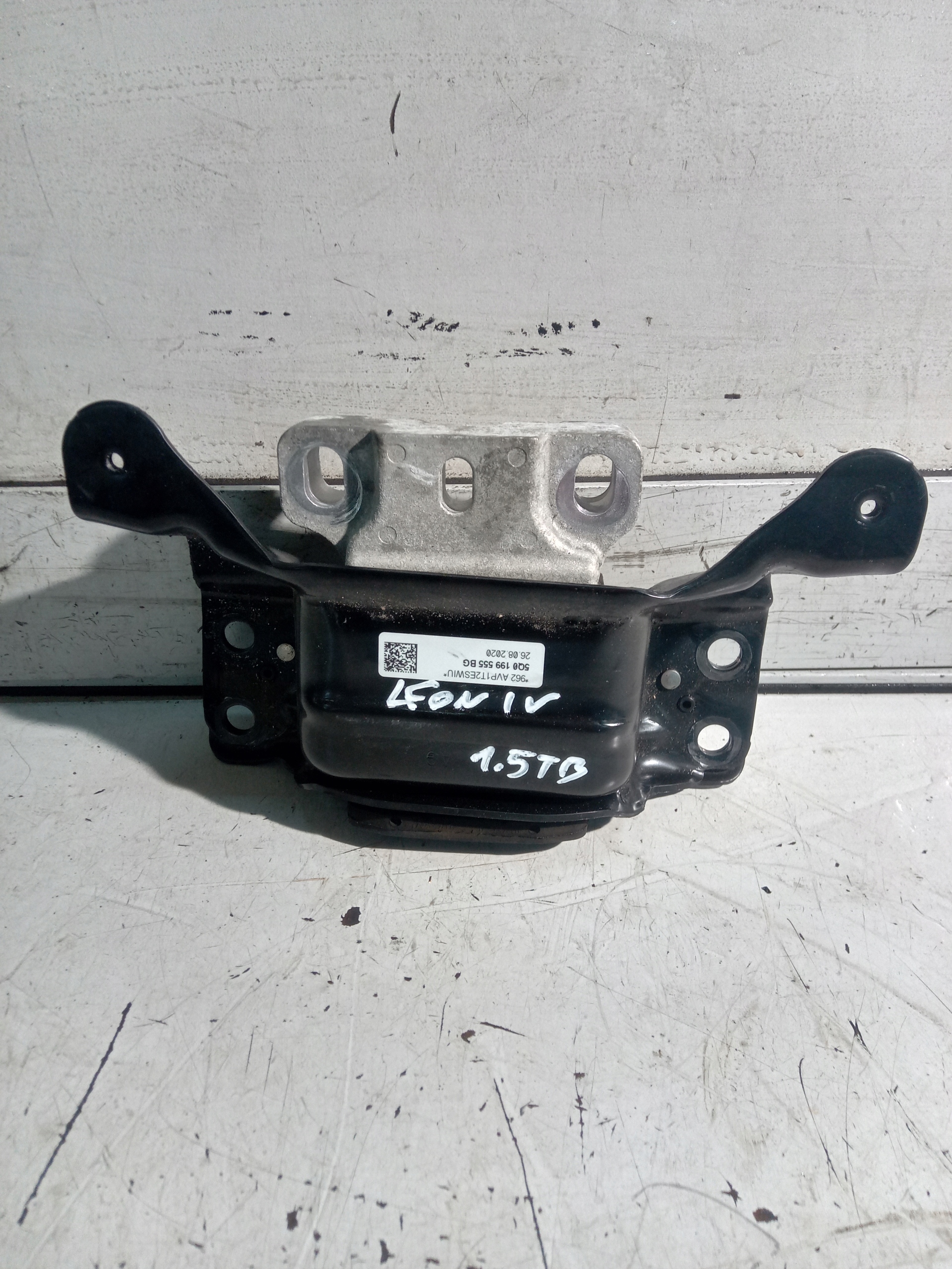 5Q0199555BG - SEAT LEON IV ЛАПА ПОДУШКА КОРОБКИ 1.5 TSI