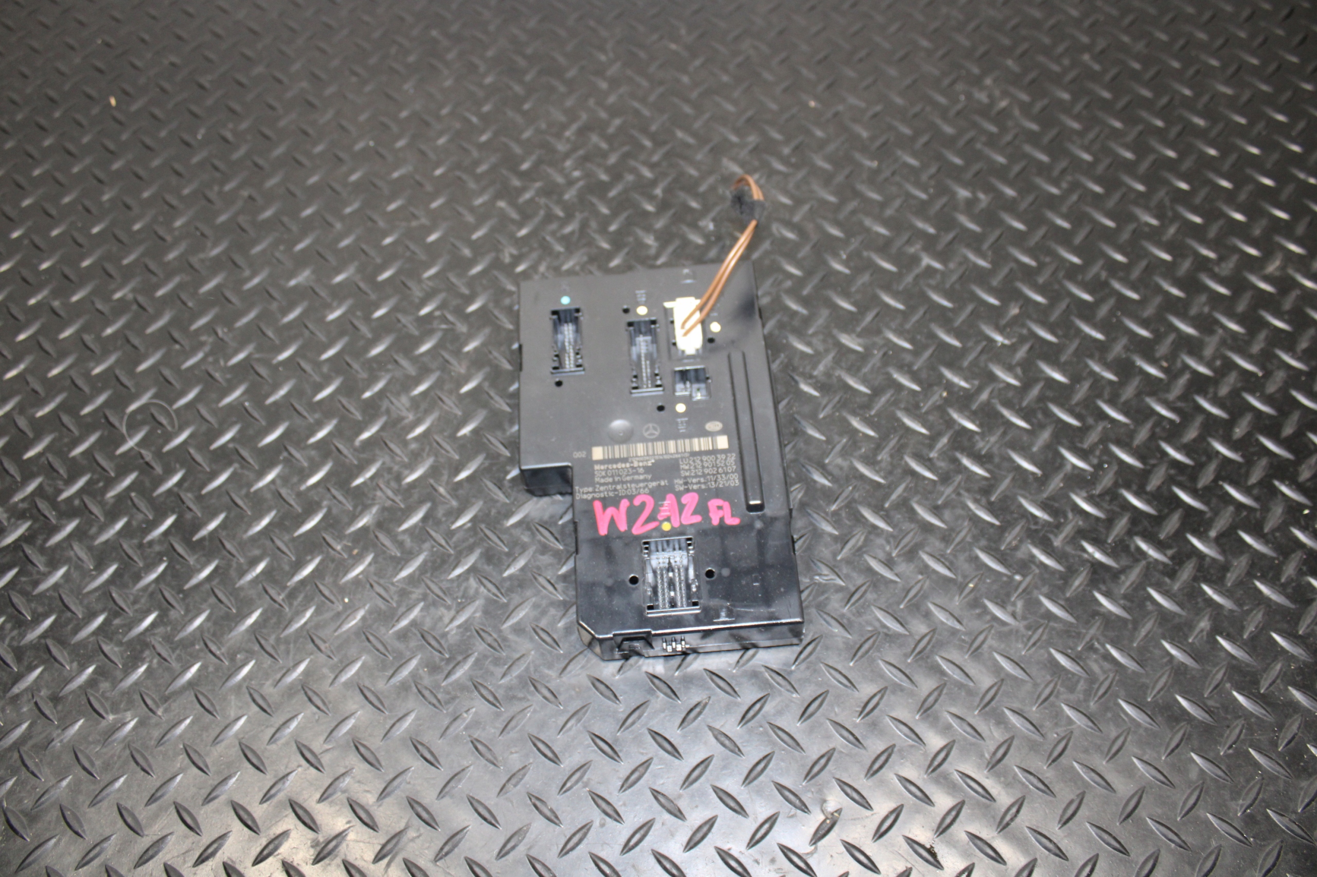 module control unit MERCEDES E-KLASA W212 LIFT 2129003922