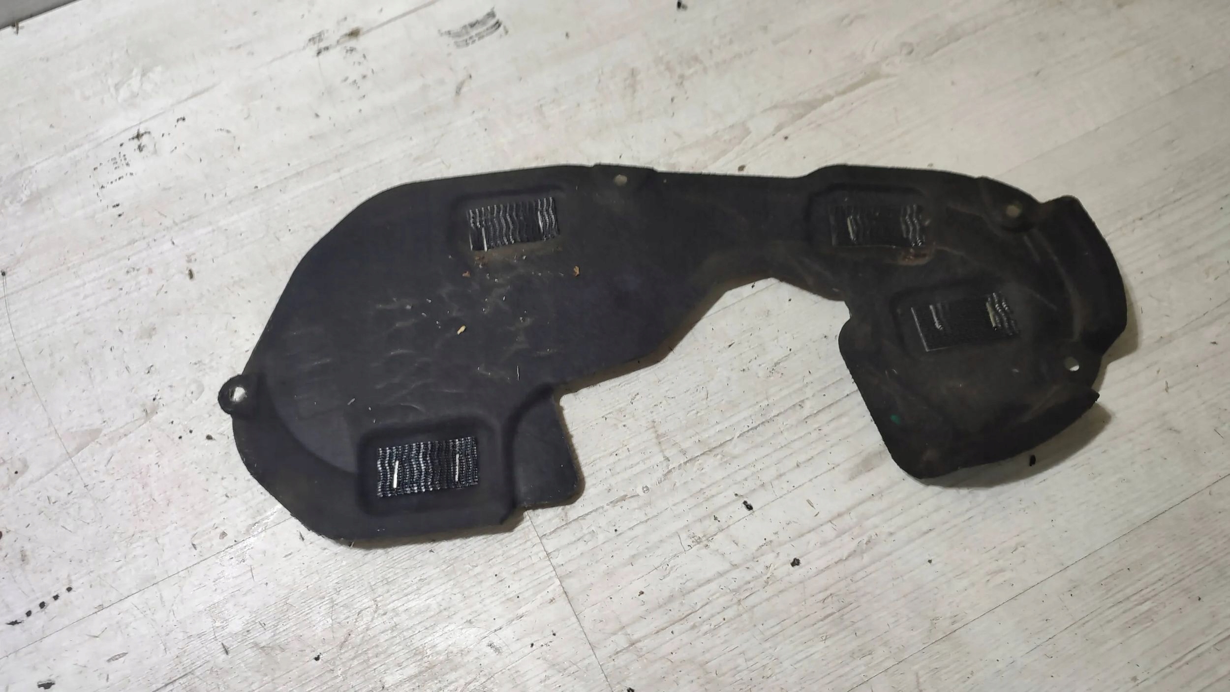 Jeep Cherokee 2015 Insonorisation / Pianka Aile Avant