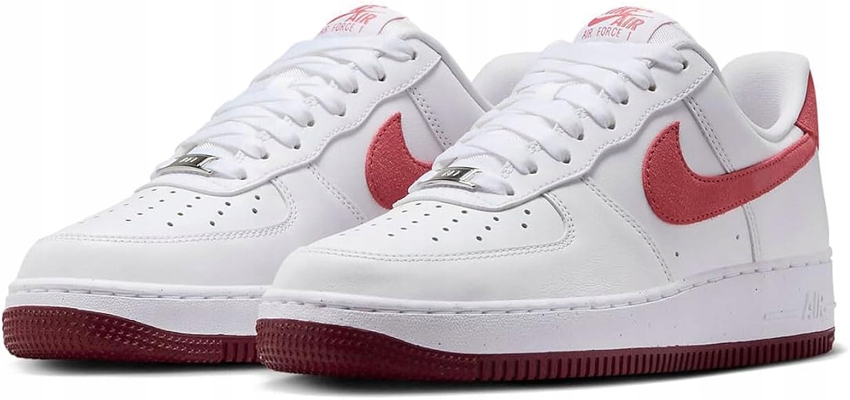 Sportovní obuv Nike Air Force 1 07 vel. 37,5