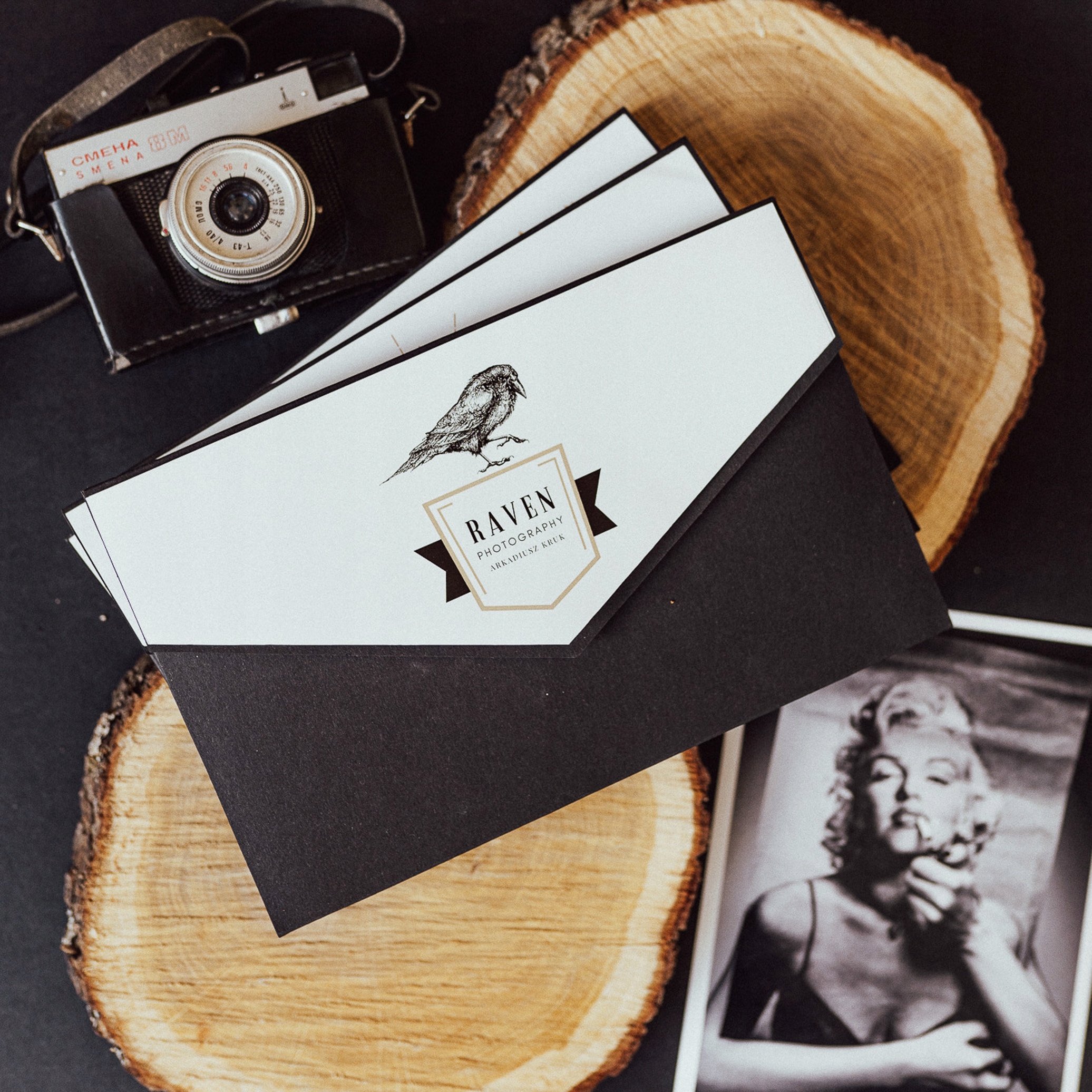 Folder etui teczka pudełko koperta na 40 odbitek 15x23 z klapką