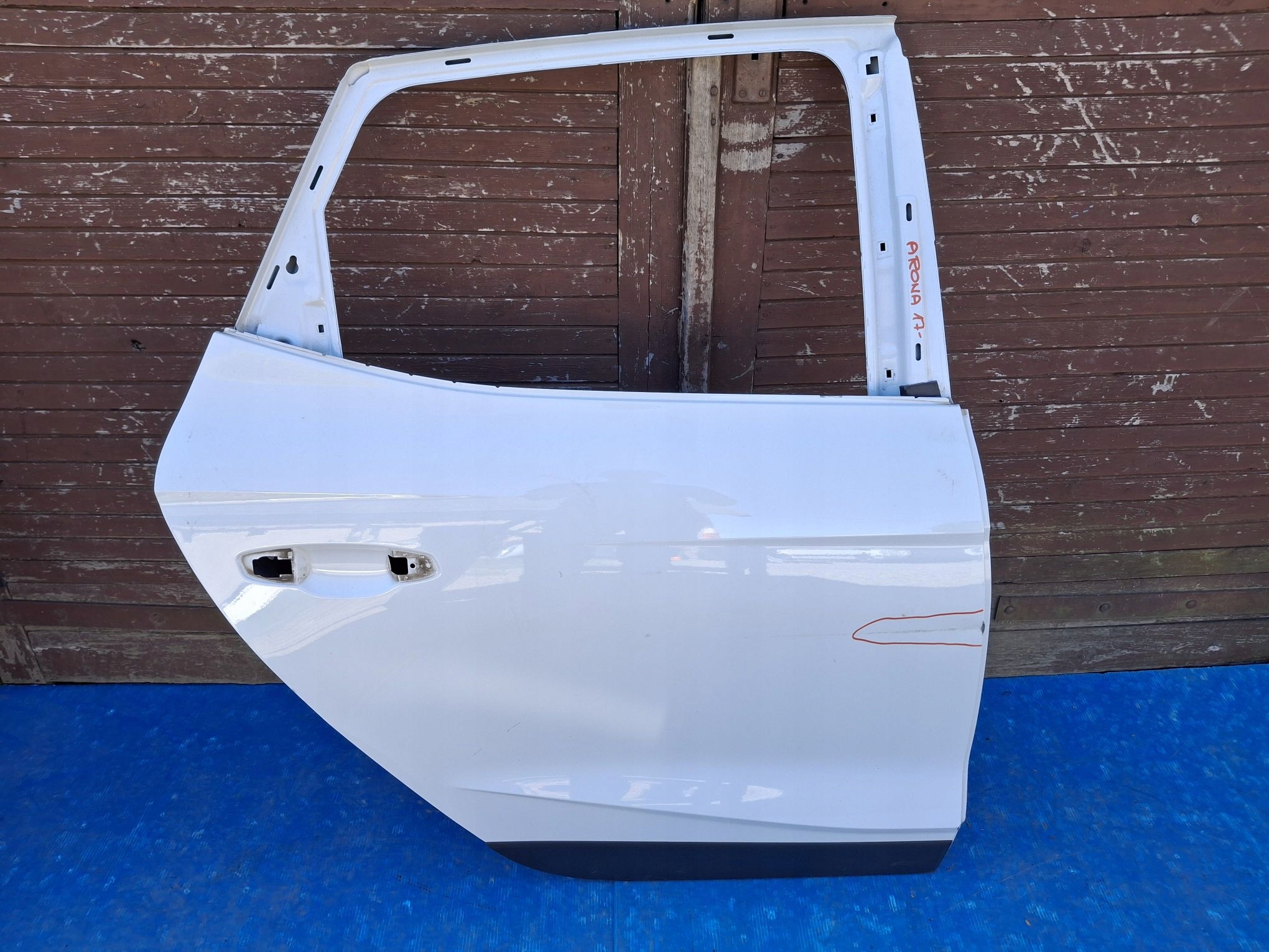 door right rear. SEAT ARONA 2017R->