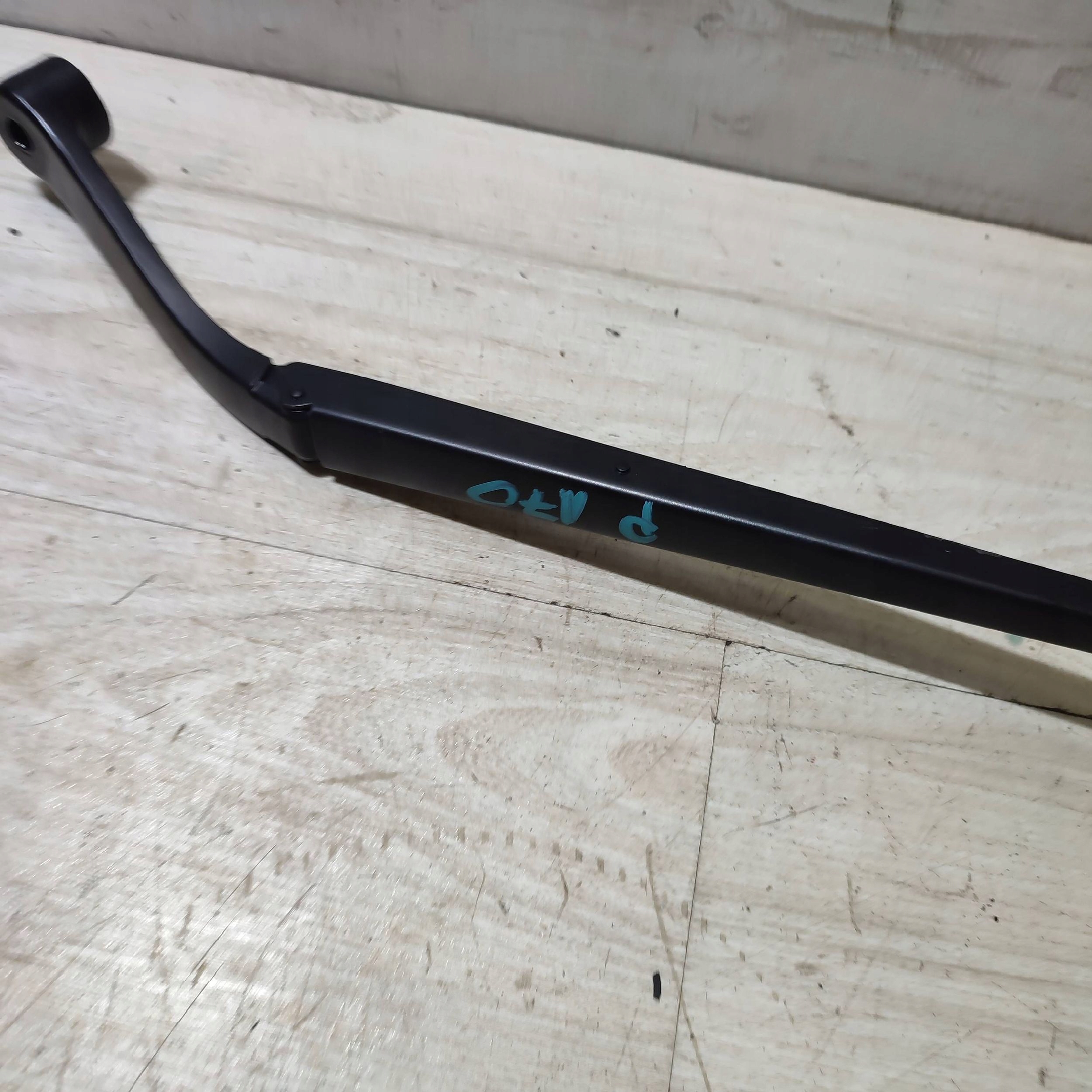 wiper arm windows right side Suzuki Vitara (LY) 0319G98A