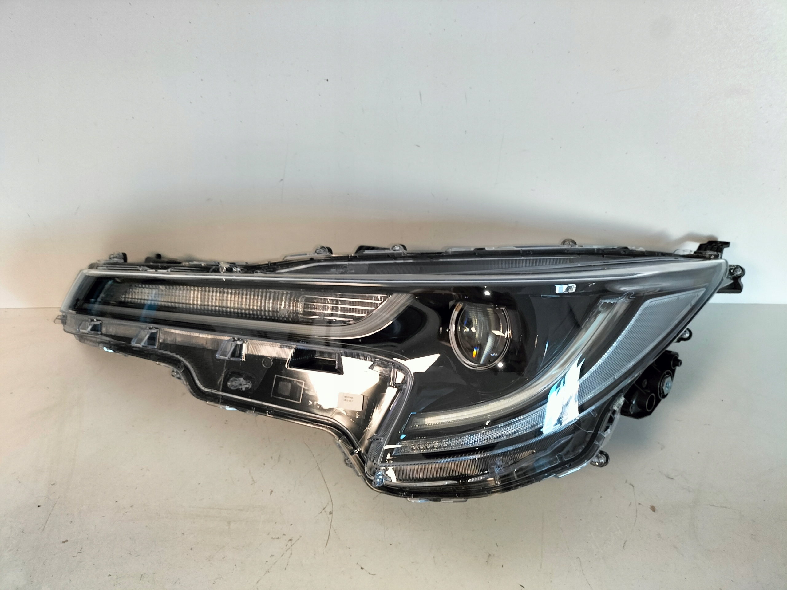 light front reflektor left TOYOTA COROLLA E21 18-22 HB/KOMBI FULL LED