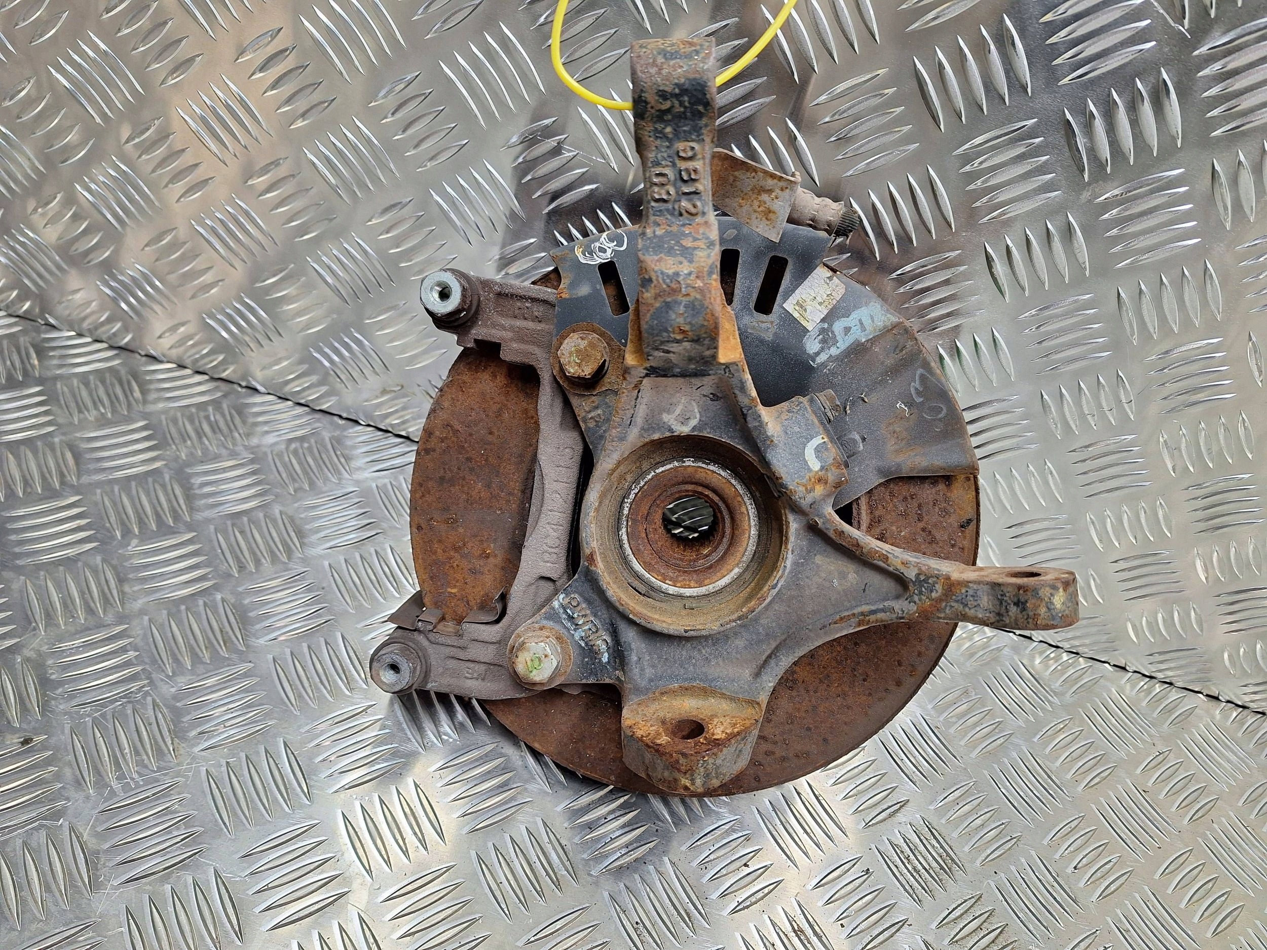 swing right front HYUNDAI i20 and 08-14 1.2 B