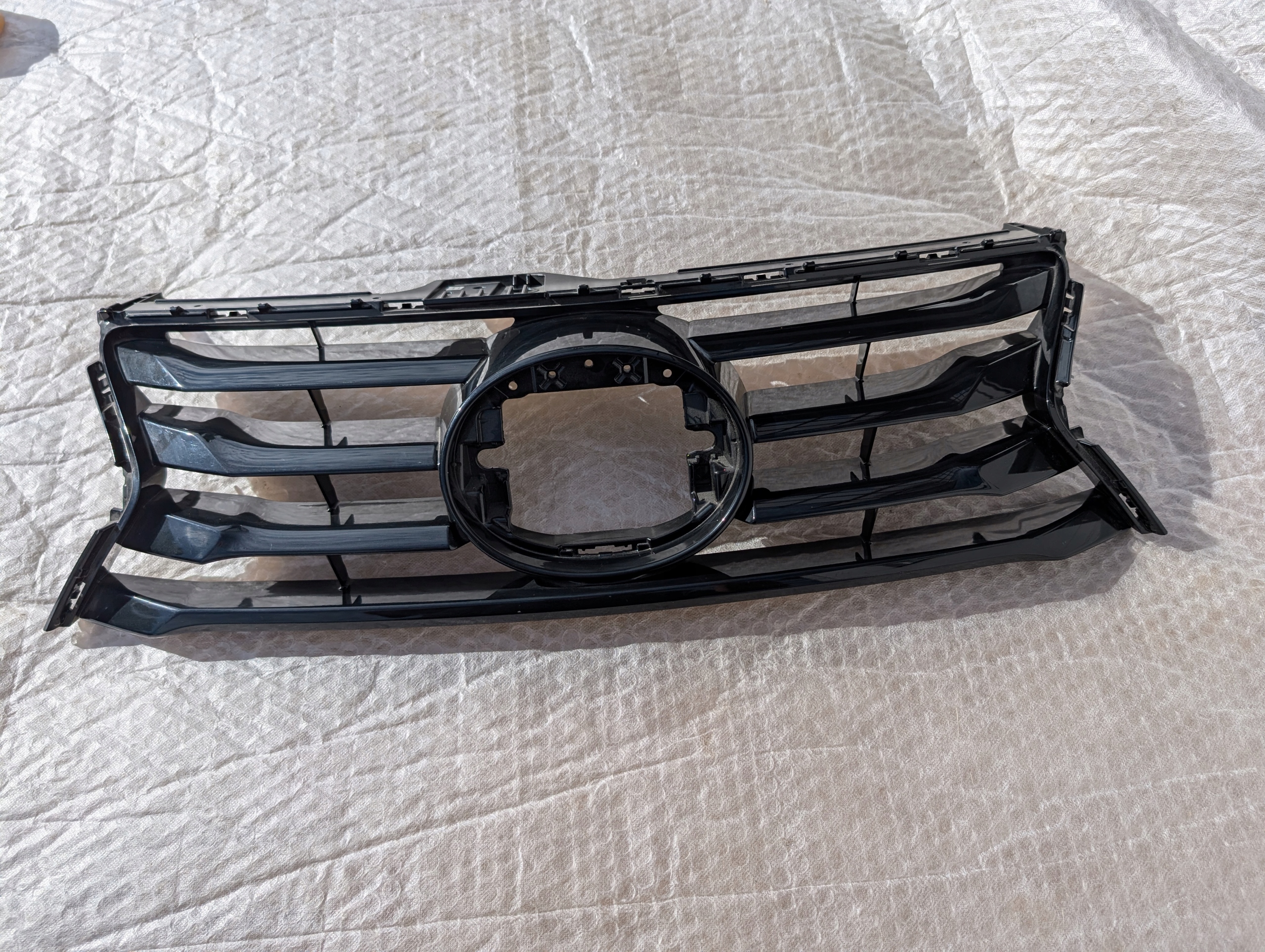 решетка радиатора lexus IS IS200 53112-53300