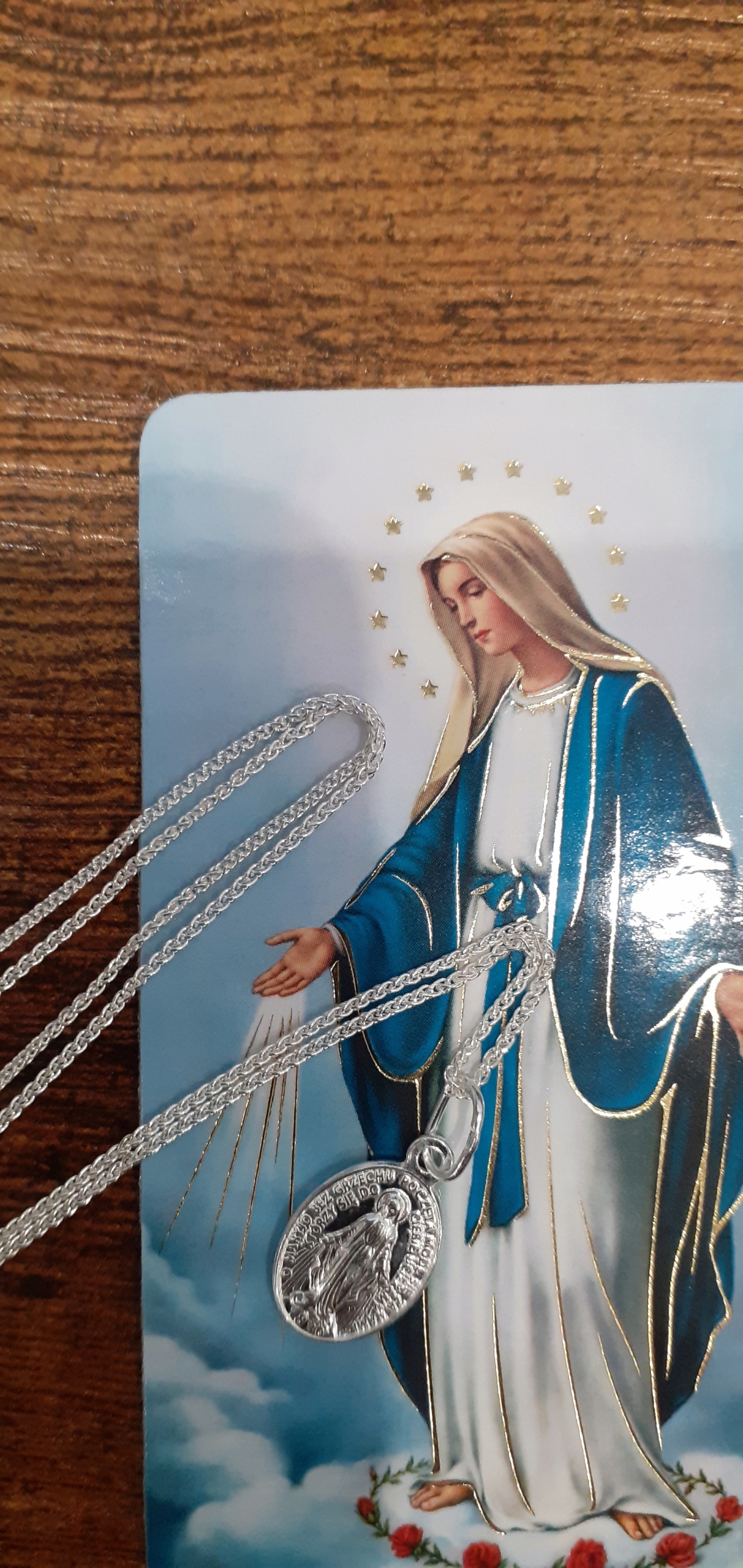 Srebrny zestaw komunijny dla dziewczynki 45cm łańcuszek + cudowny medalik Stan opakowania oryginalne