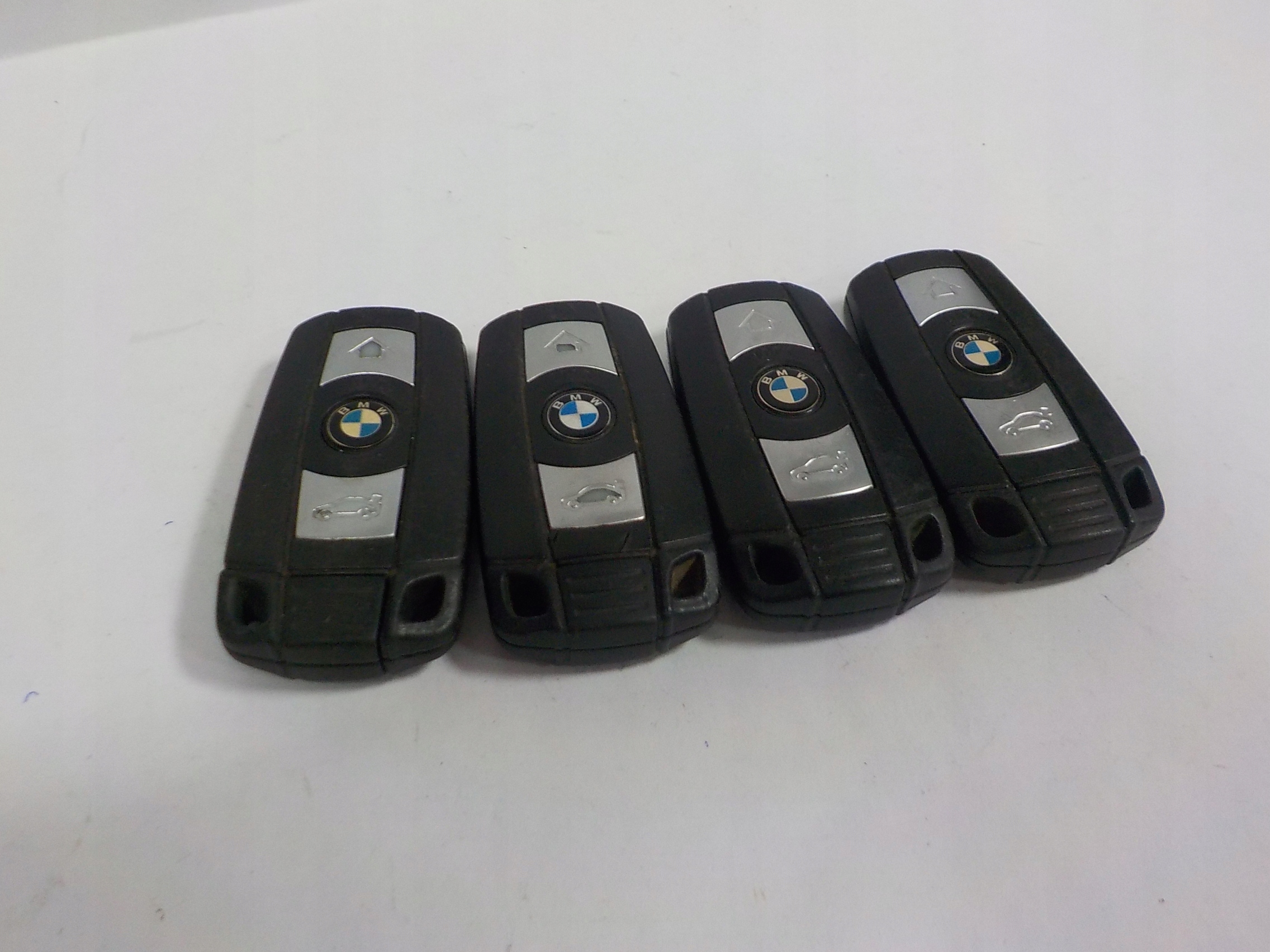 BMW 1 E87 E81 3 E90 E92 5 E60 E61 X1 E84 X5 E70 Z4 key PILOT 868 MHZ