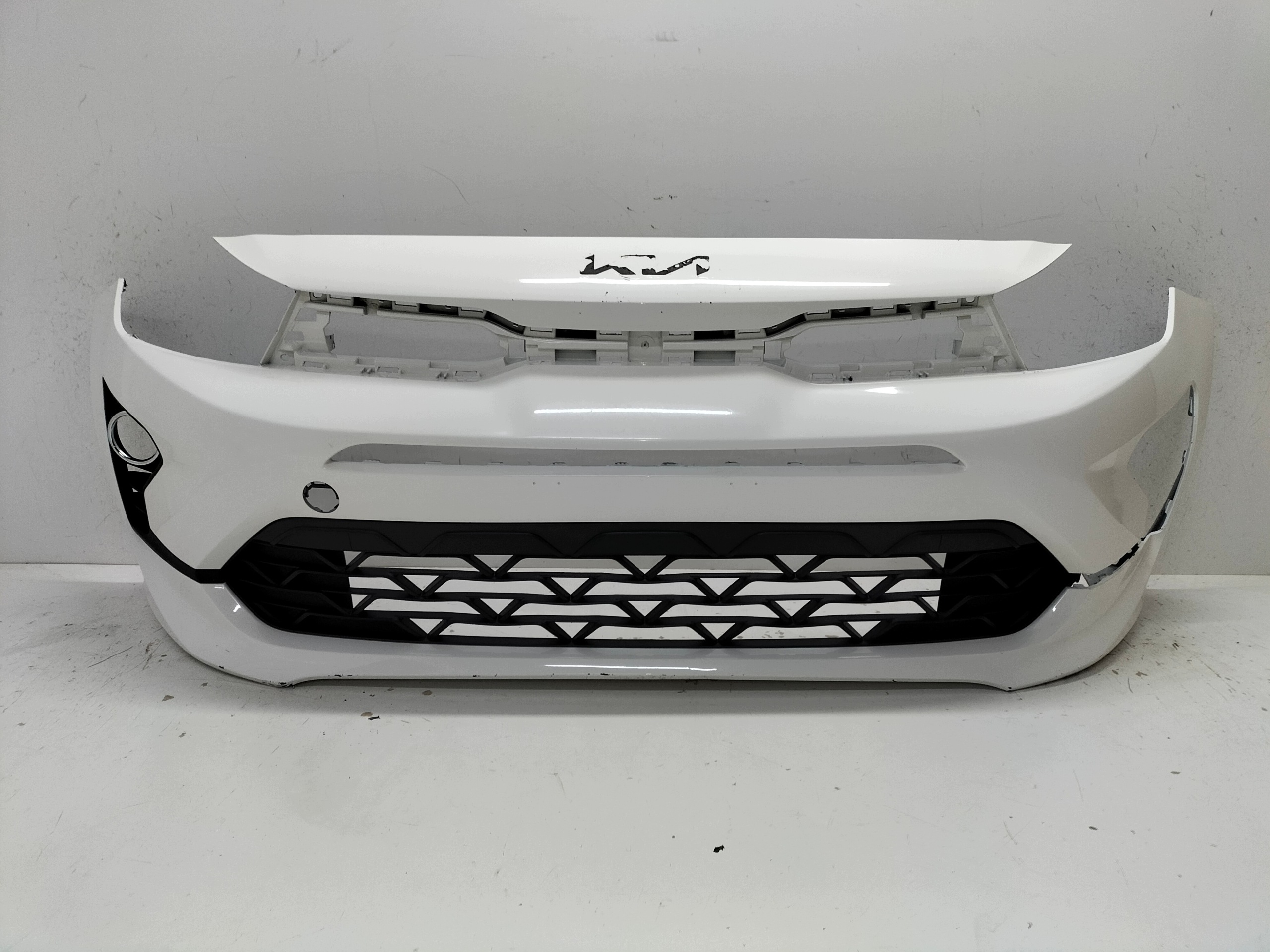 front bumper front KIA RIO IV LIFT V 20- wersja without sensors PDC