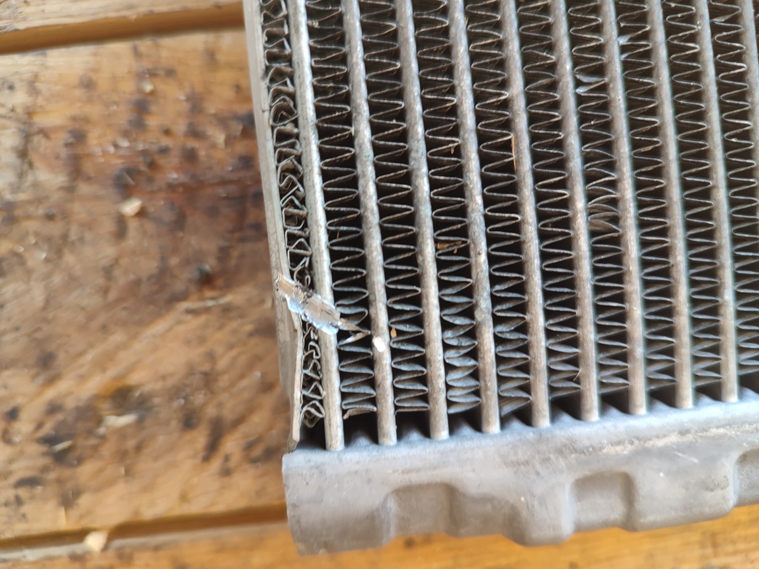 Radiateur climatisation AUDI A4 H1405007