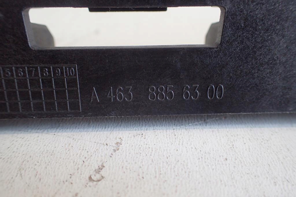 Belka dolna wspornik MERCEDES G-KLASA W463 Typ samochodu Samochody osobowe