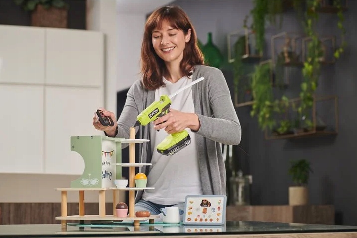 Pistolet do klejenia ONE+ Ryobi RGLU18-0 11mm Marka Ryobi