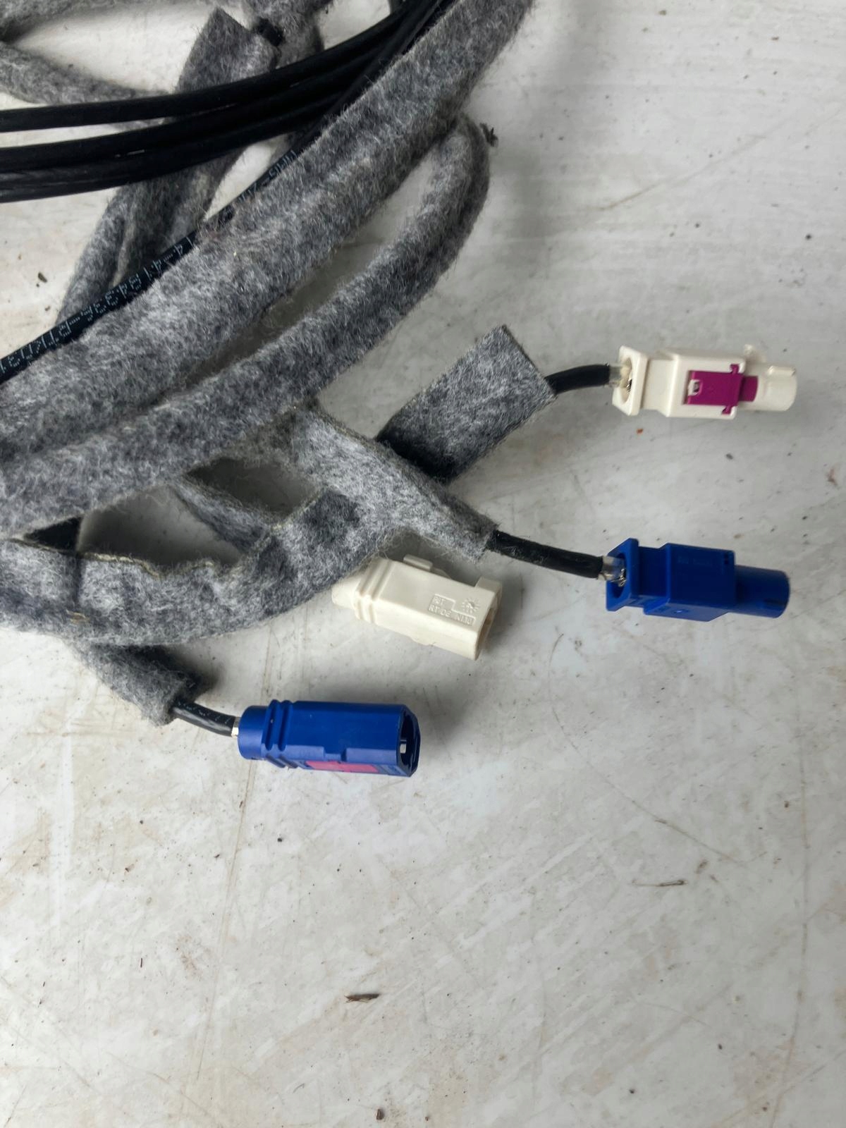 KABEL Antenne PEUGEOT 308 T9 9804600380