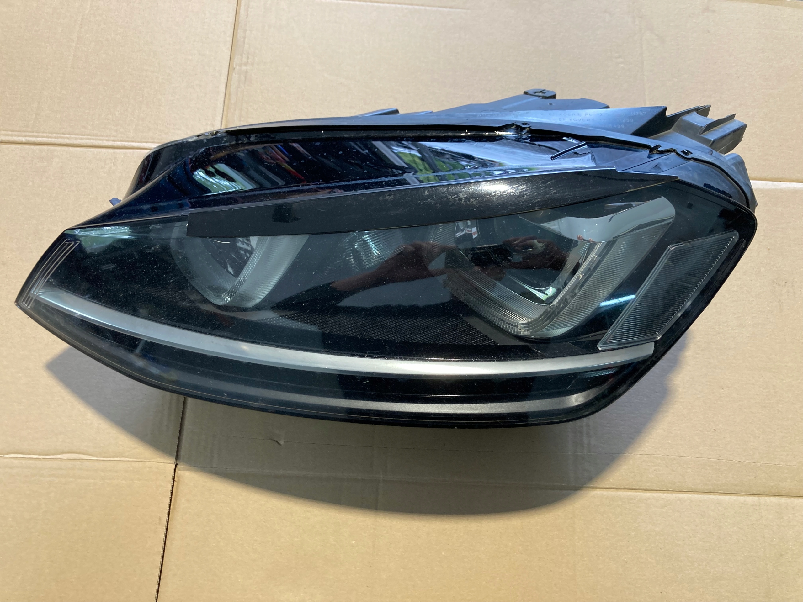 ФАРА ЛЕВА LED КСЕНОН VW GOLF VII Rg1941751d