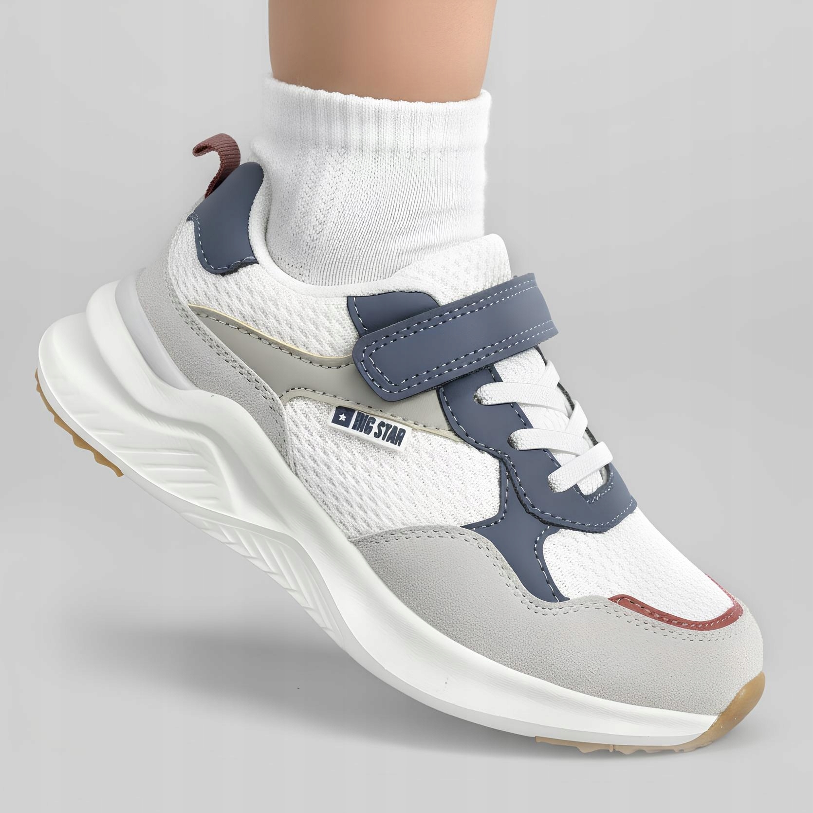 Buty dziecięce sportowe Big Star Sneakersy na Rzepy lekkie TT374029 33