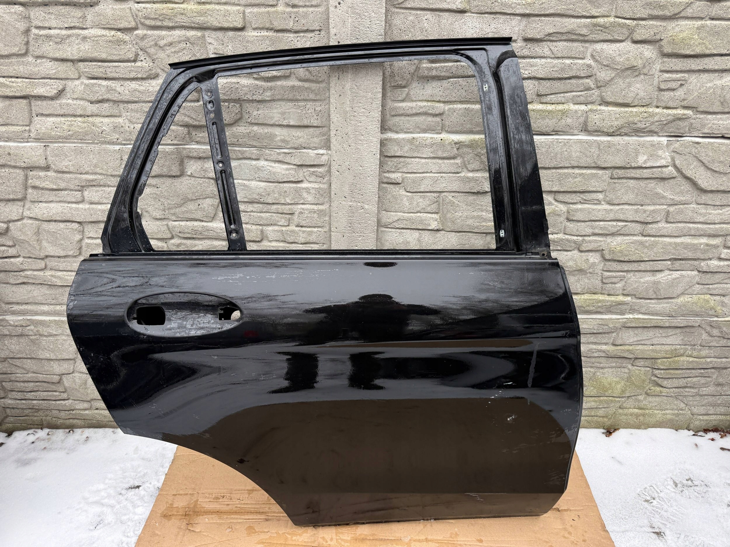 Mercedes-Benz GLC C253 door right rear part rear. right