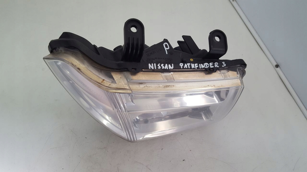 light front front right Nissan Pathfinder III 3