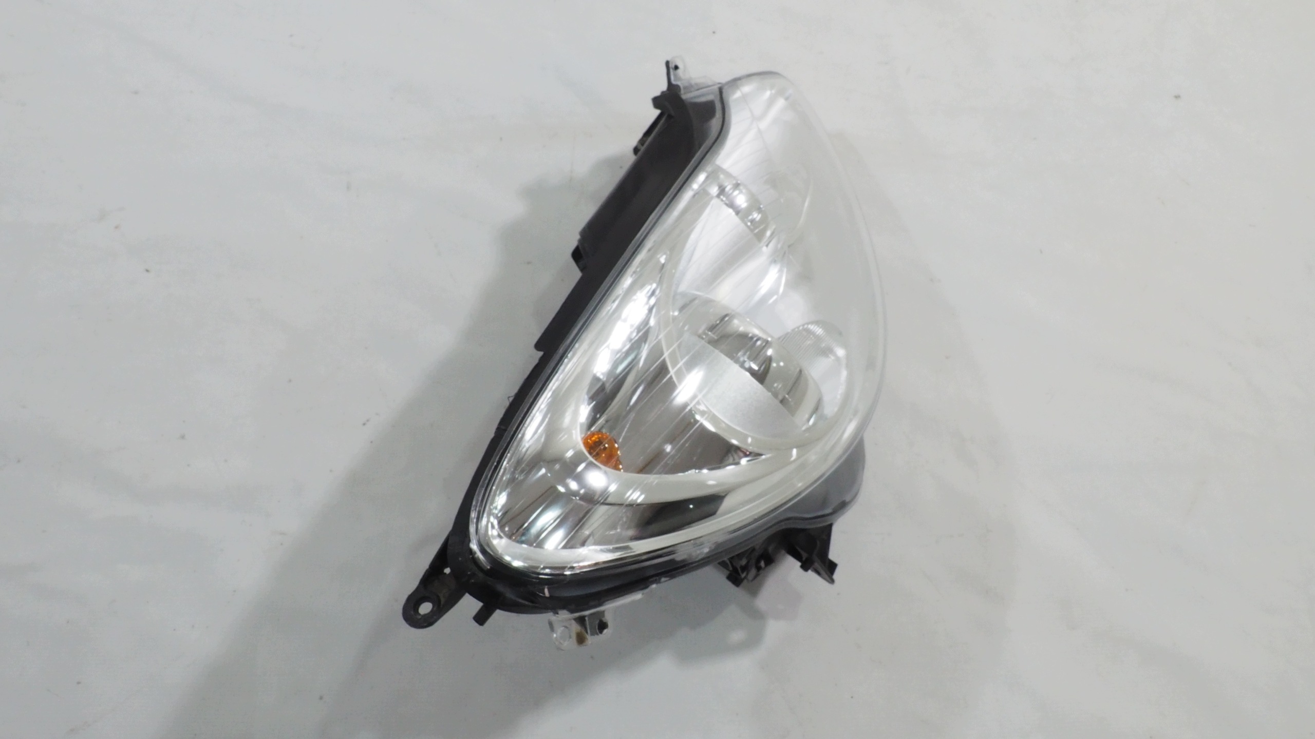 Opel Corsa D light right front 89313309