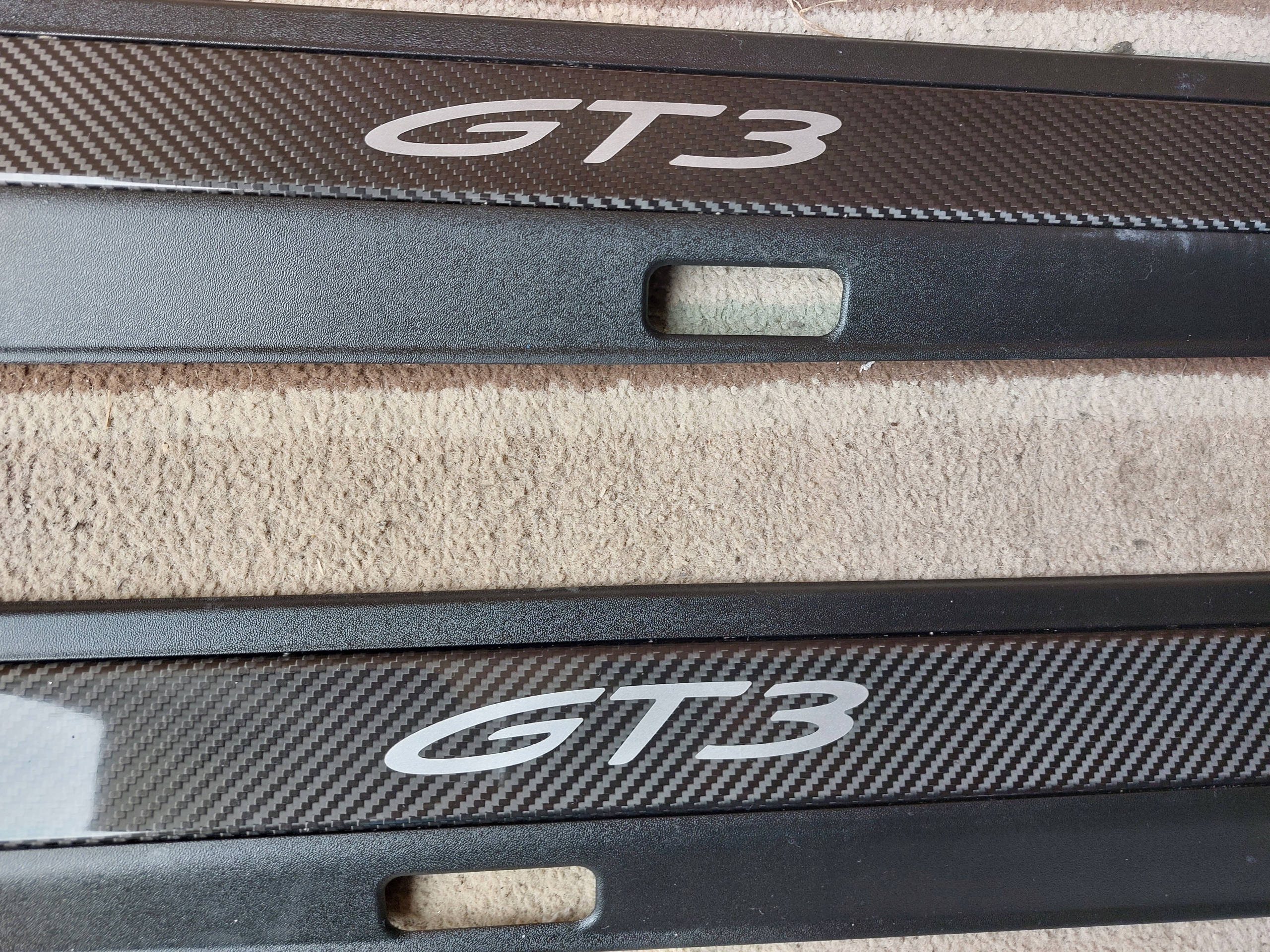 moulding cap threshold PORSCHE 992 GT3 CARBON 22r