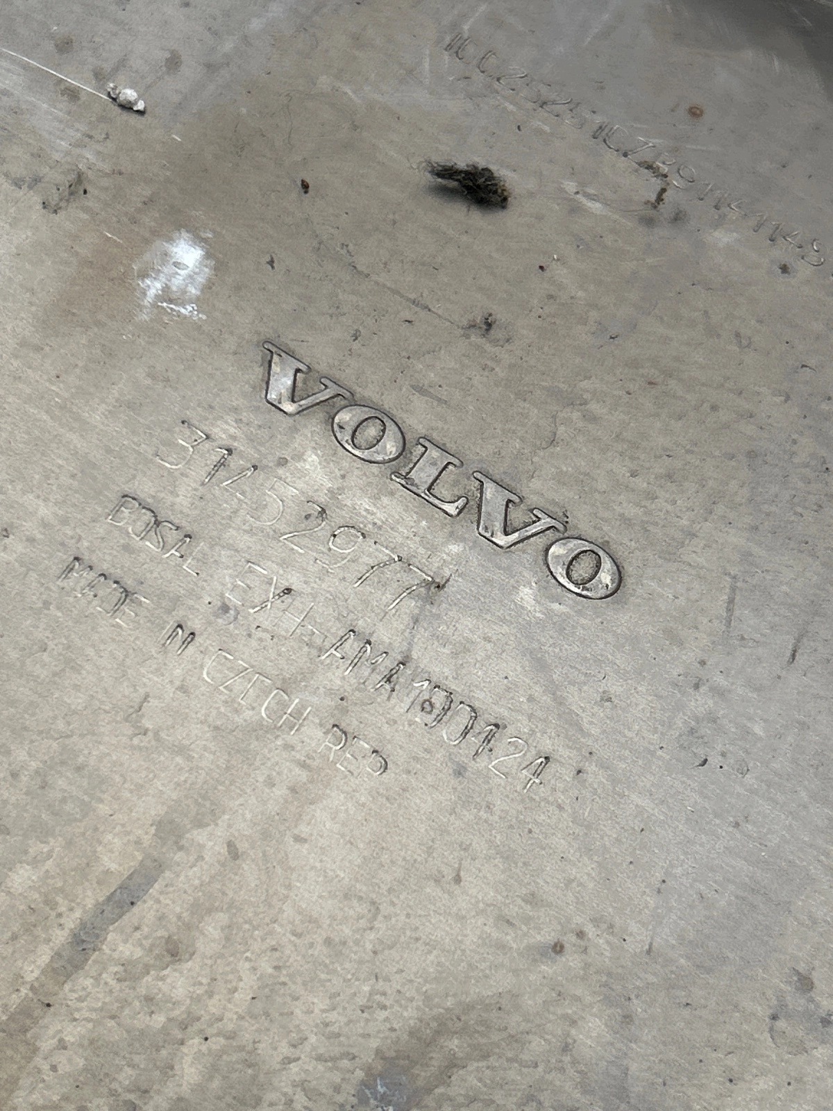 complete Tlumik Volvo XC40 2.0 Diesel D3 D4