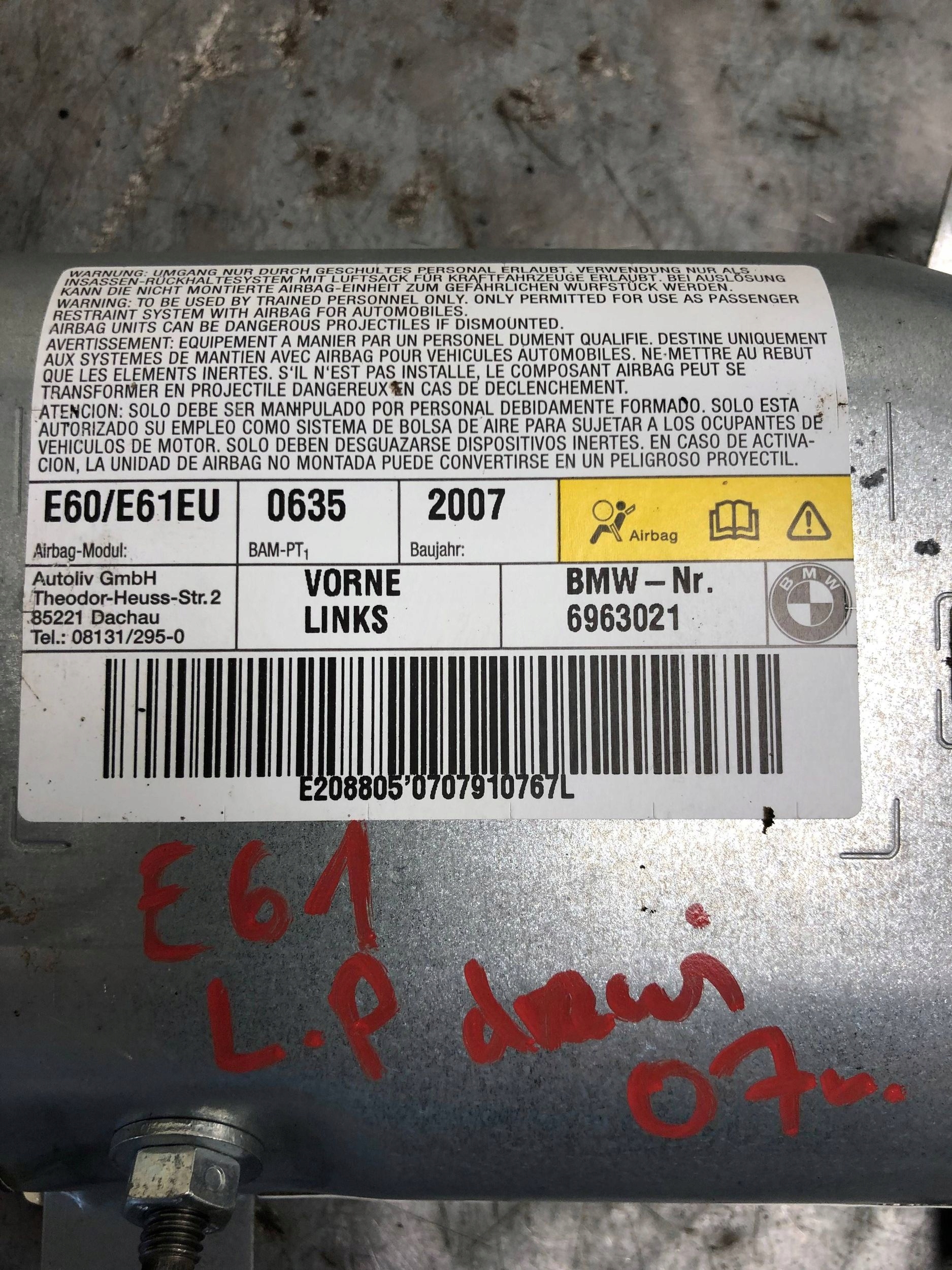 airbag airbag door left front BMW E61 6963021
