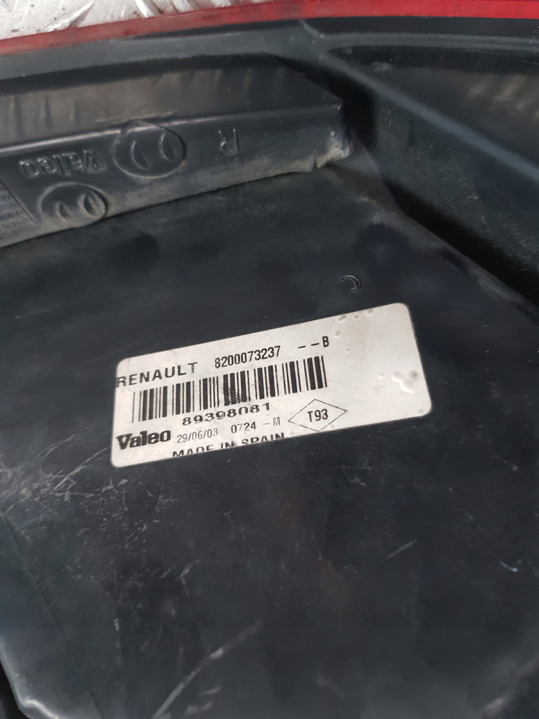 light right rear part 8200073237 RENAULT MEGANE II HB 03R