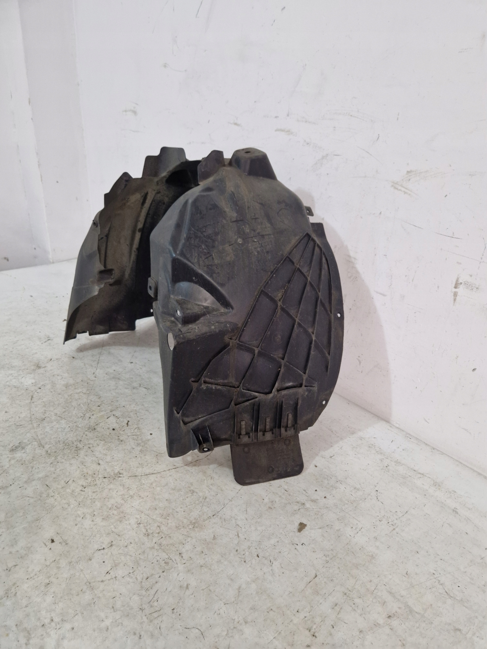 OPEL CORSA E mudguard left front front 513765057