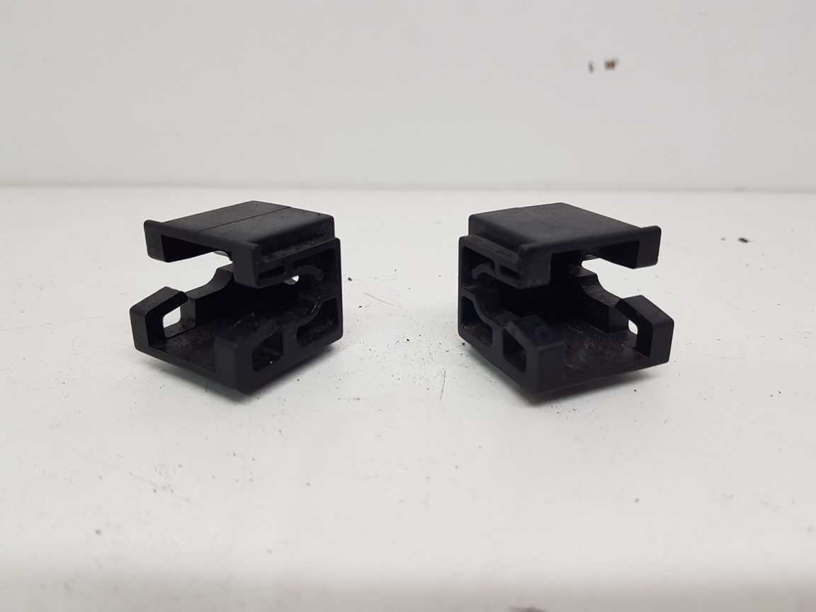 KIA RIO V СЛАЙД КРІПЛЕННЯ ЛАМПИ 2017-