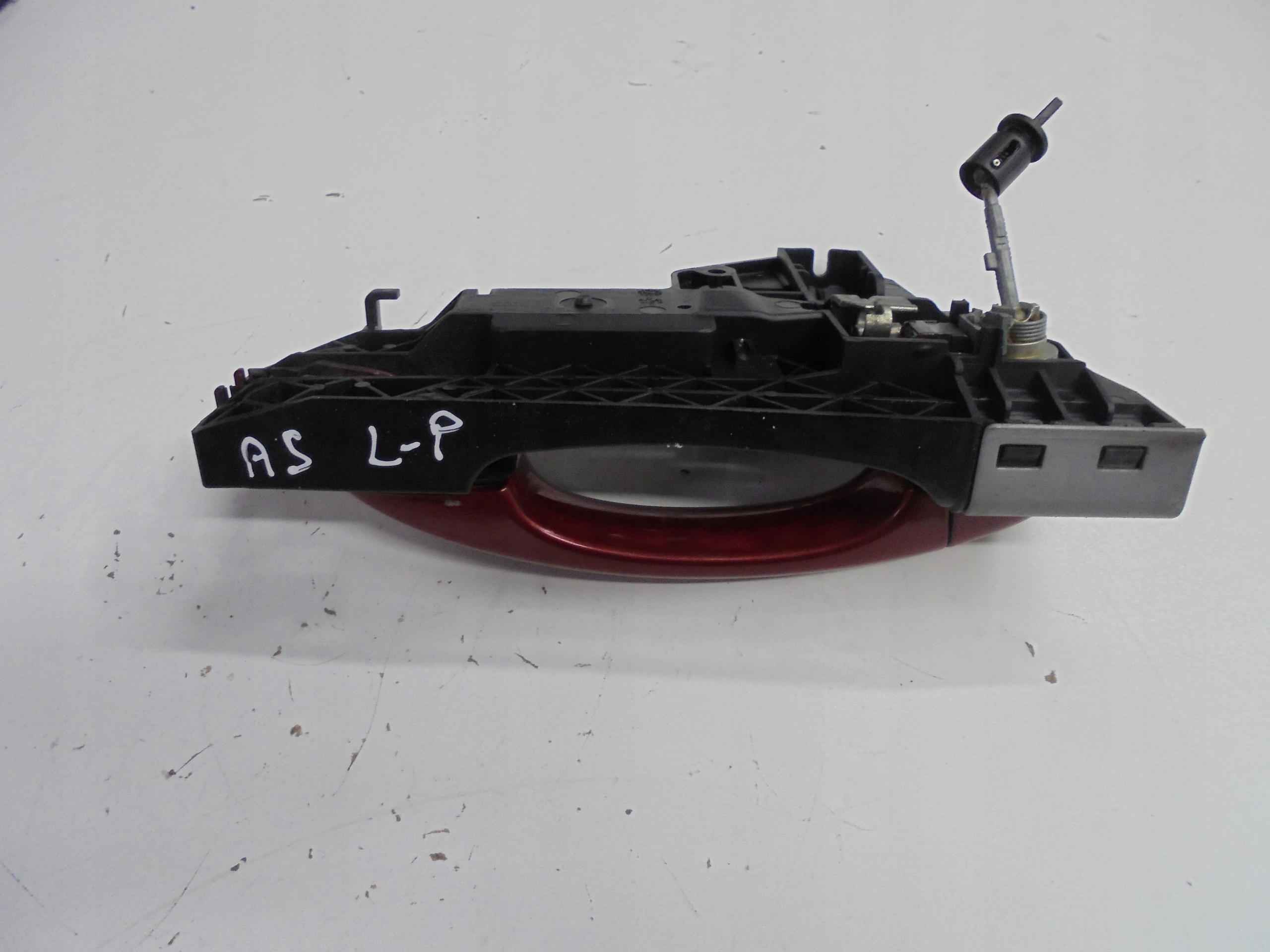 AUDI A4 B8 A5 8T KLAMKA LEWA PRZOD 07 16R Installation side Left front