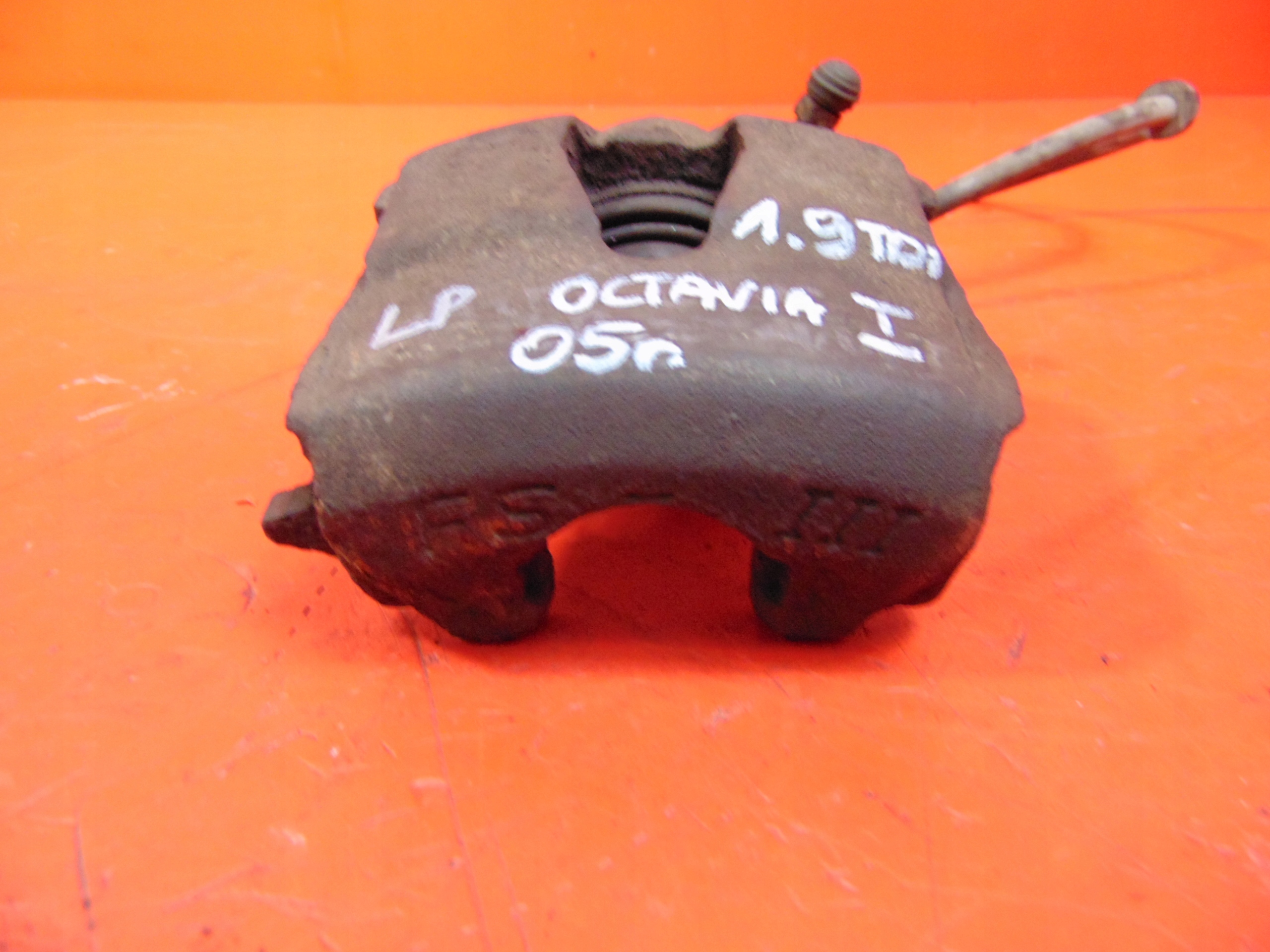 SKODA OCTAVIA and 1U LIFT caliper brake left front front