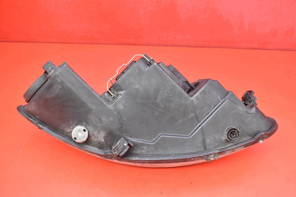 REFLEKTOR left light front EU 5P1941005D SEAT TOLEDO 3 III 04-10