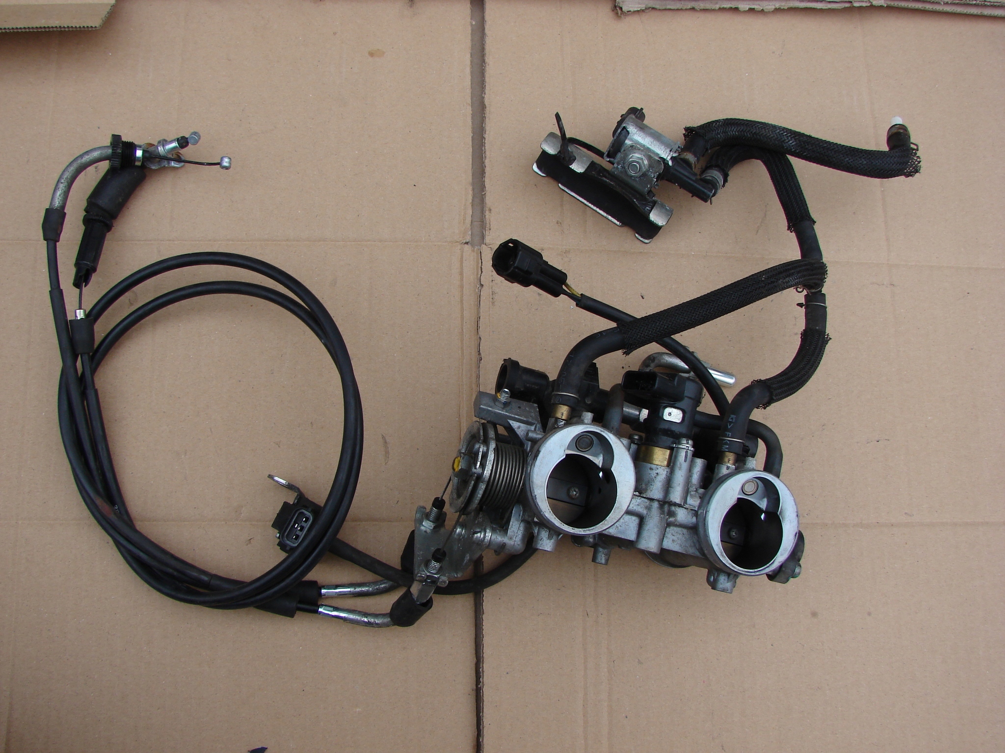 Дроссельная заслонка TPS Suzuki an 650 burgman 13-