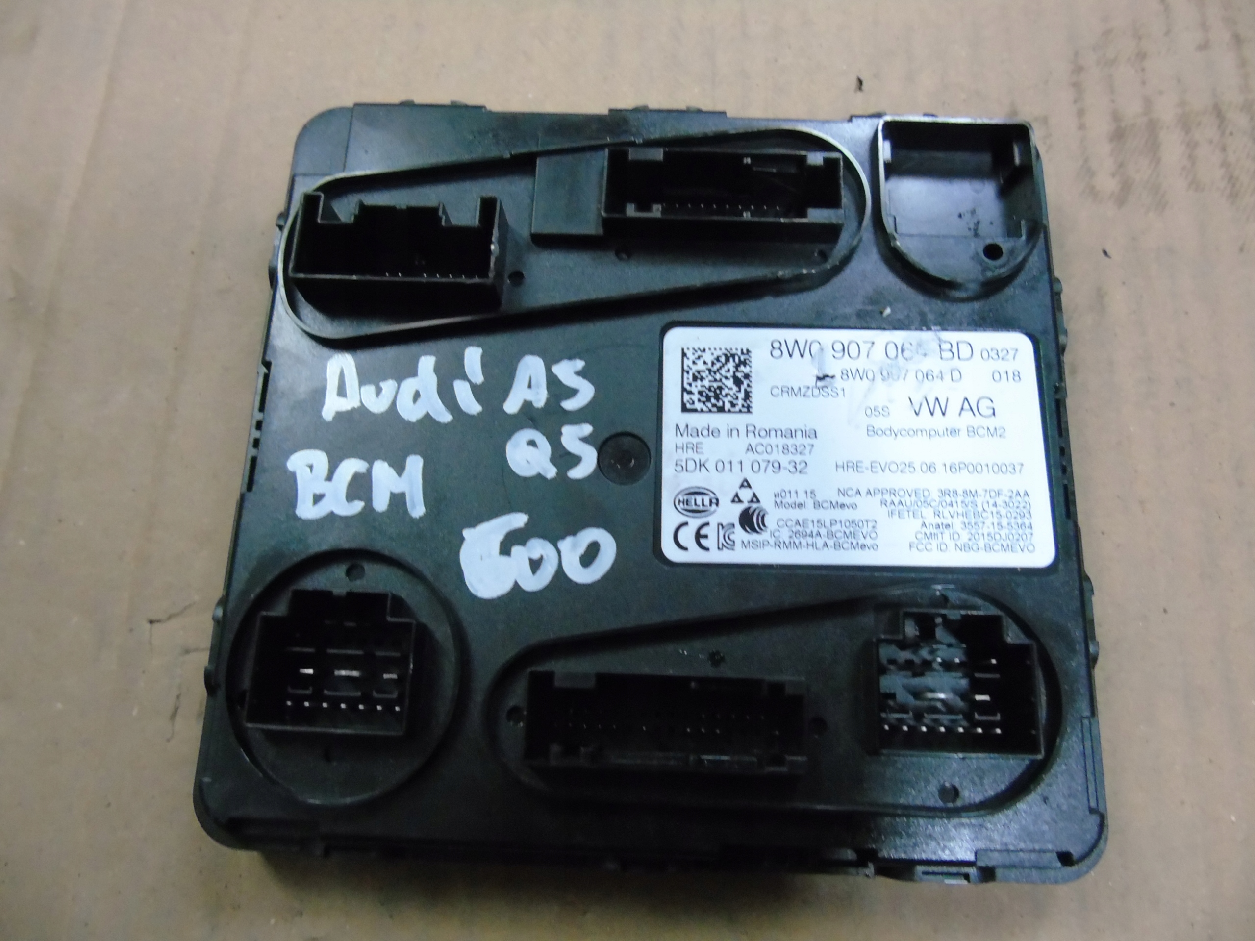 IDEALNY module control unit BCM AUDI A5 Q5 Q7 1 9