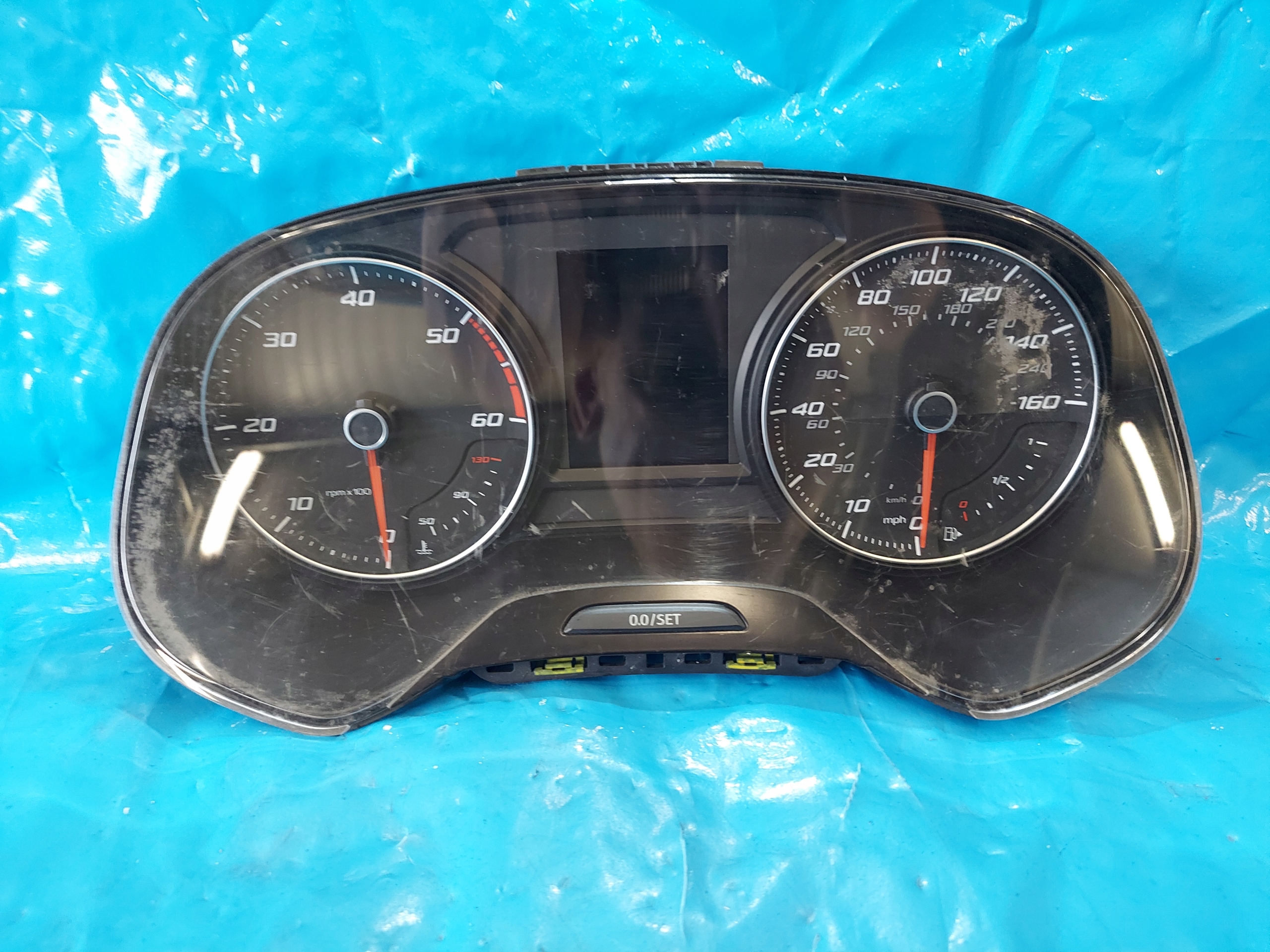 dials clock LEON III UK 5F0920971H