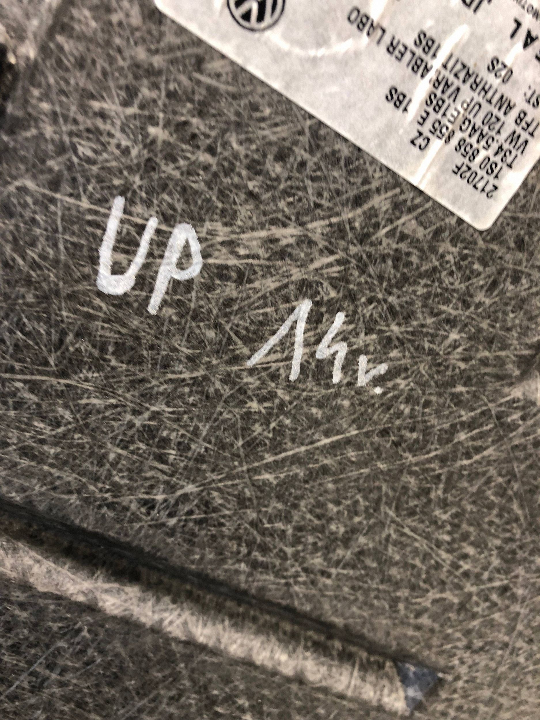 mats floor boot VW UP 1S0858855E