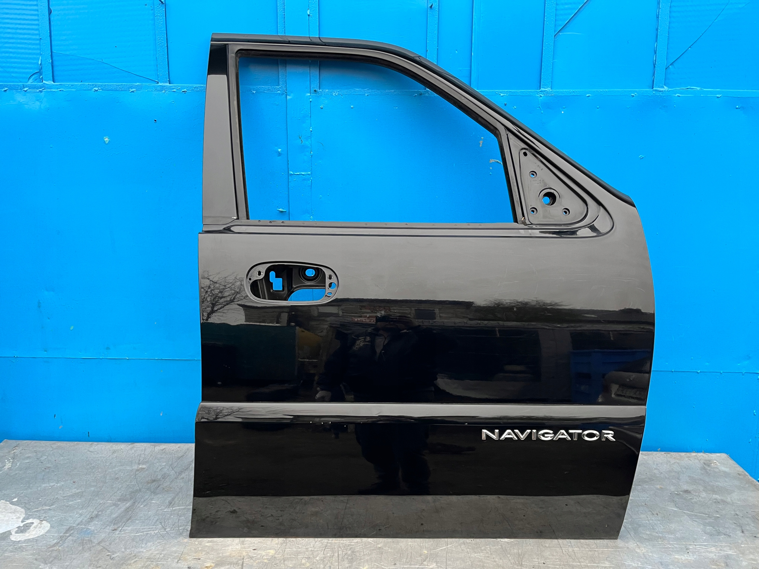 LINCOLN NAVIGATOR II 03- DRZWI PRAWY PRZÓD PRAWE