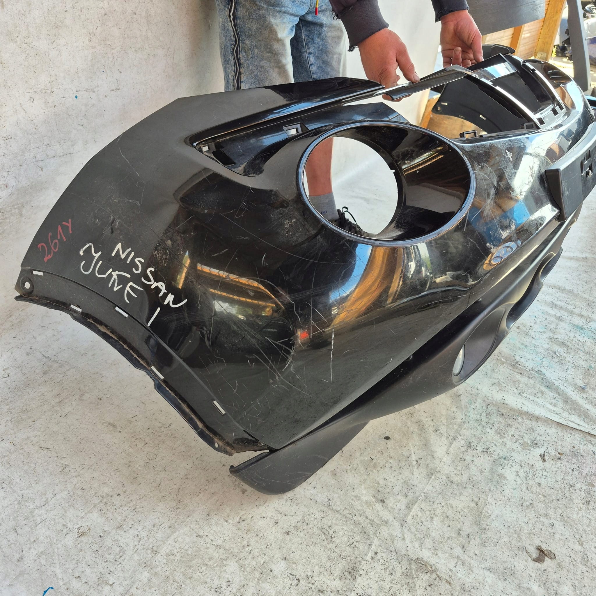 NISSAN JUKE and 1 10-14 bumper front front