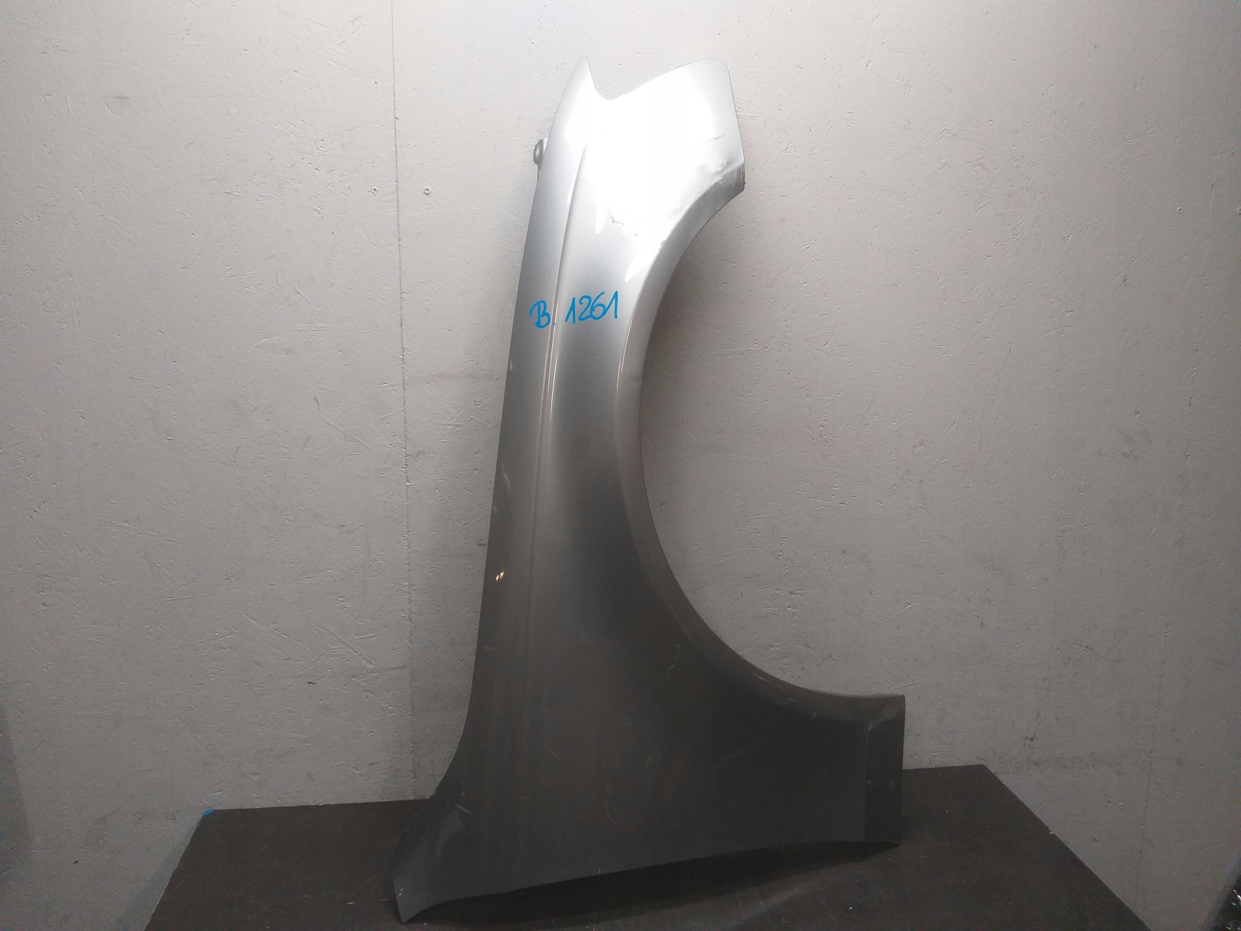 FENDER FRONT RIGHT AUDI A4 B8 08-12 8K