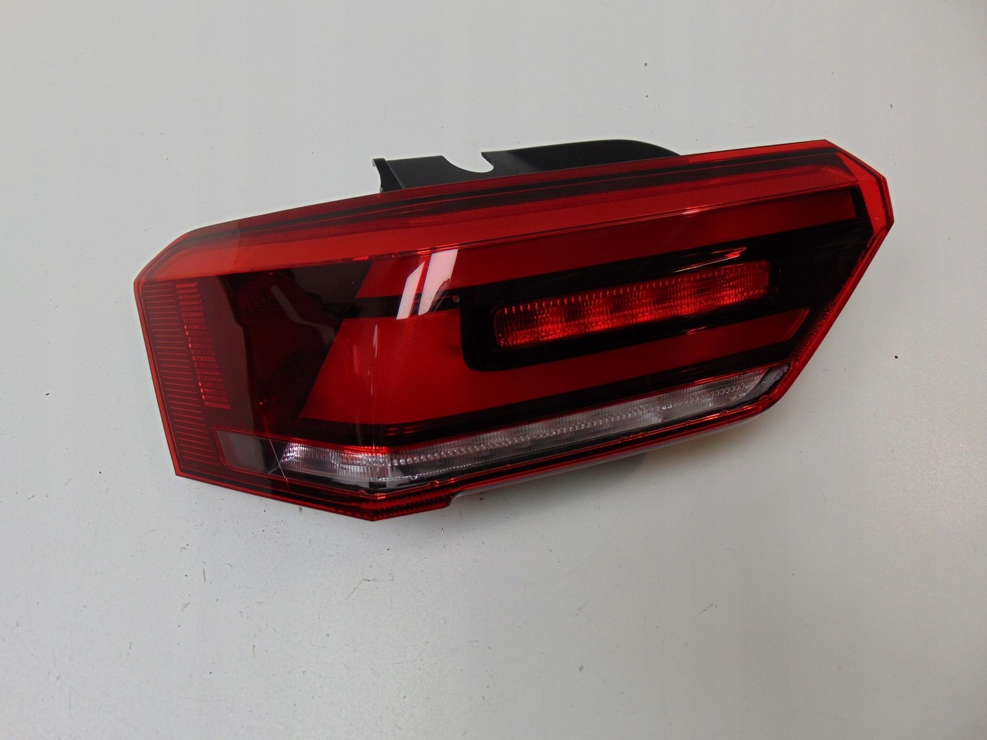 фонарь левый vw ID3 10A945095B европа