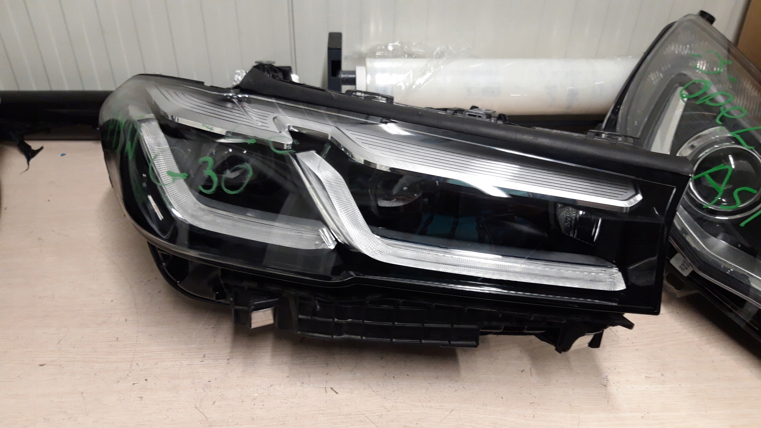 bmw 5 g30 lci lift 21 full led prawa adaptive skr