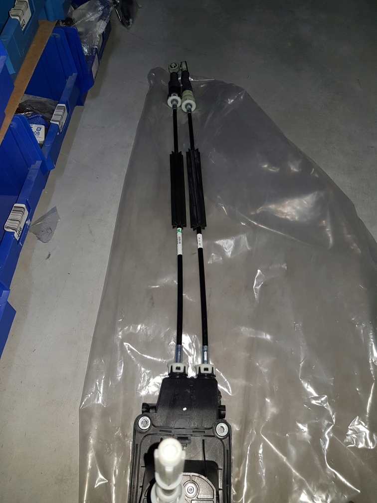 DZWIGNIA ZMIANY BIEGOW R CLIO IV CAPTUR 349017101R Gearbox type Manual