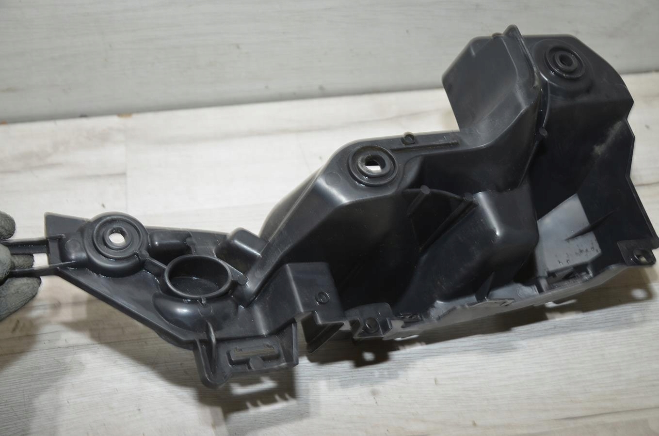 bumper bracket right rear part Citroen C4 Cactus 16r