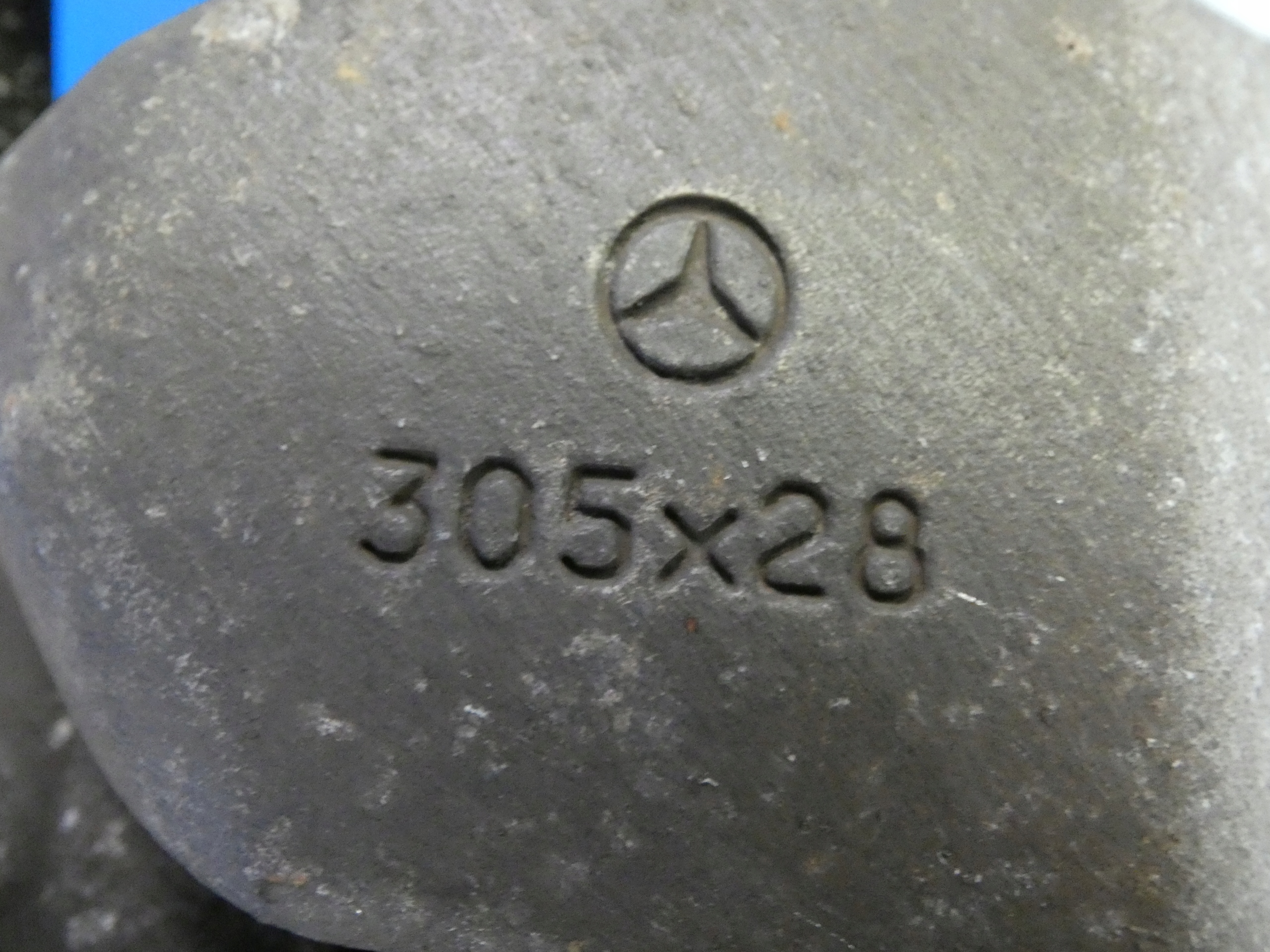 MERCEDES E KLASA W213 C W205 caliper brake right front 305X28