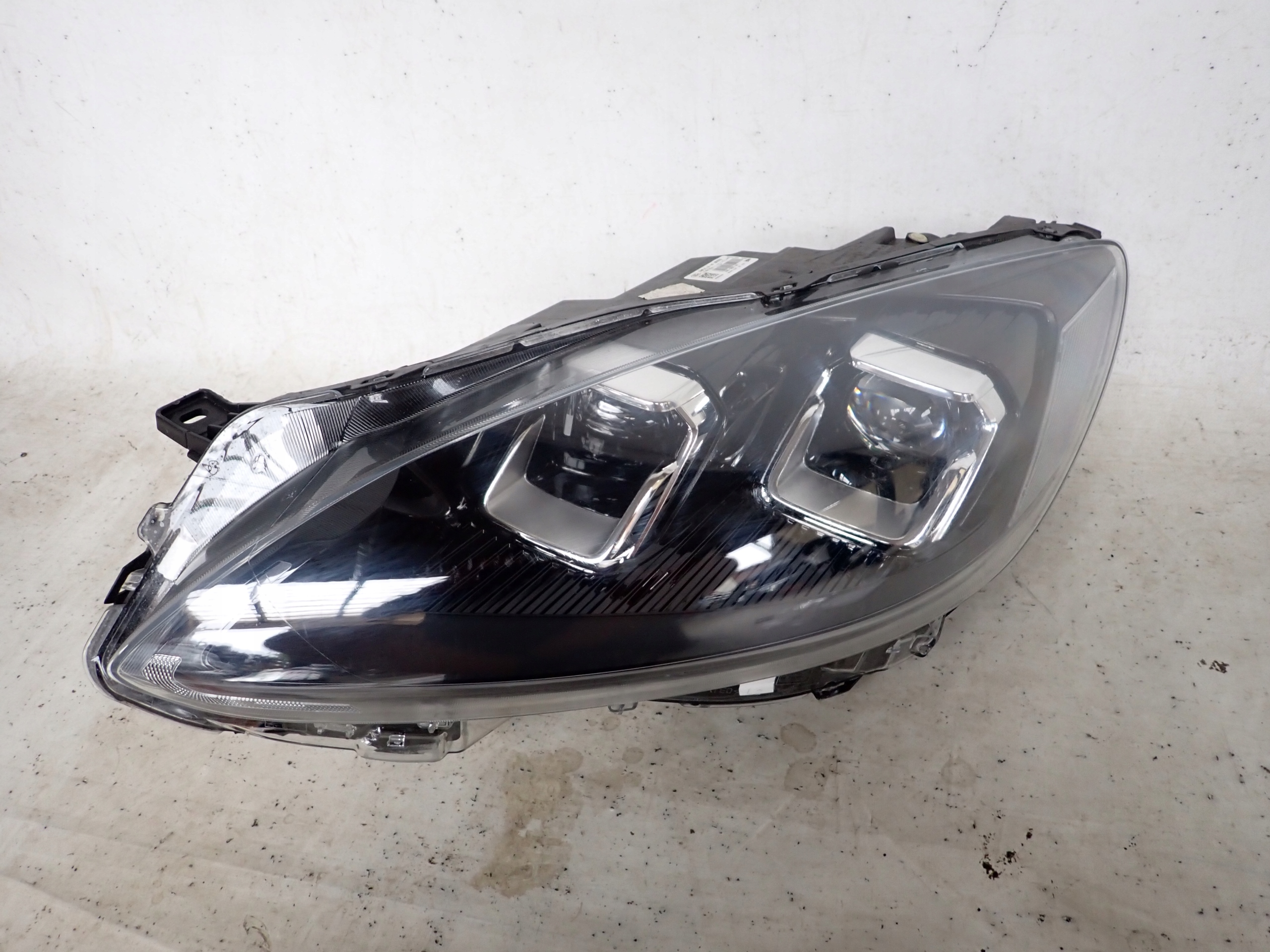 FORD KUGA III 3 MK3 19- light front front left FULL LED LV4B-13E017-AN