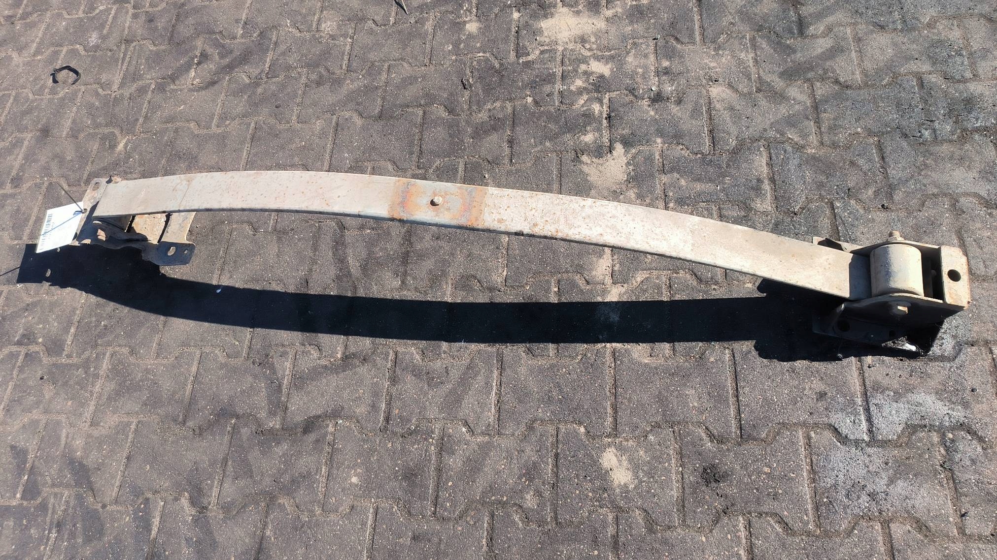 RESOR TYŁ 2 PIÓROWY RENAULT MASTER II 01R 2.5DCI