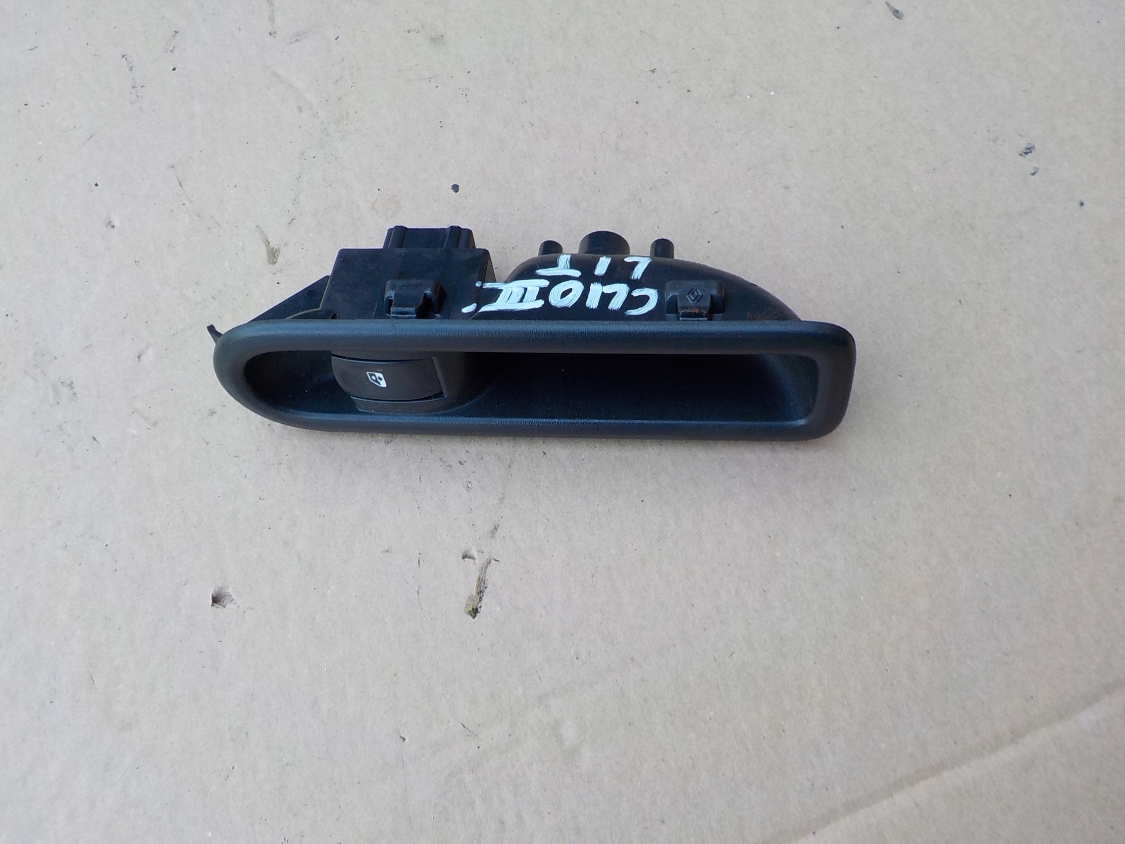 switch windows left rear part renault clio III 2006r