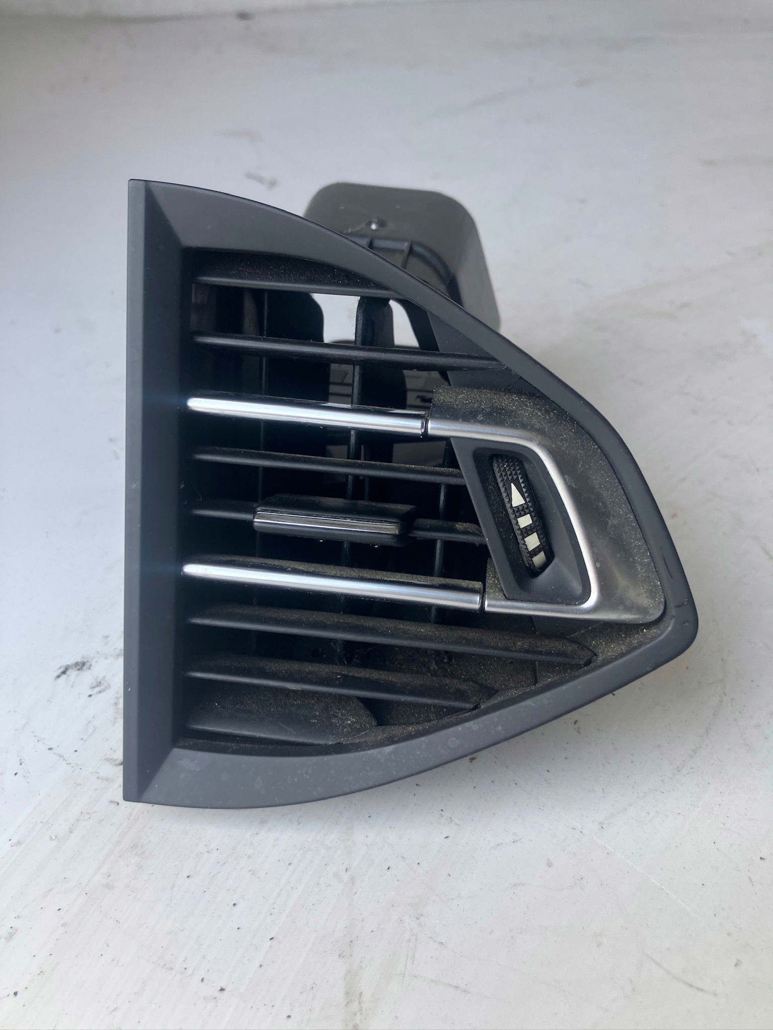 grid air conditioning devices right central PEUGEOT 308 T9 96782700 #25