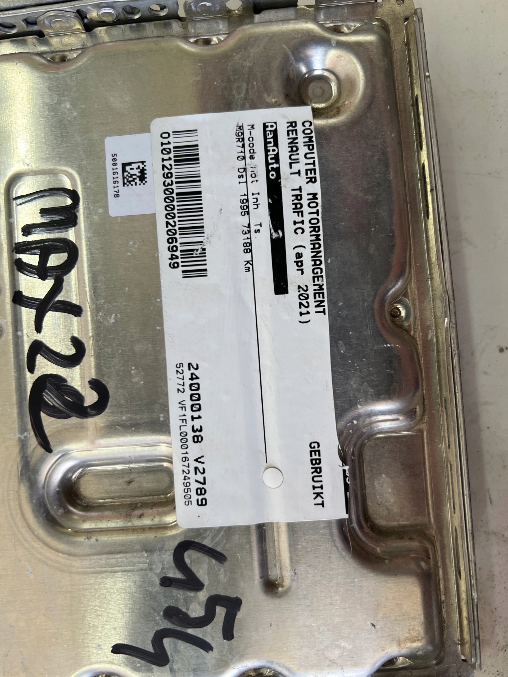 RENAULT TRAFIC 2.0 M9R710 0281036122 237104330S ECU computer Originale