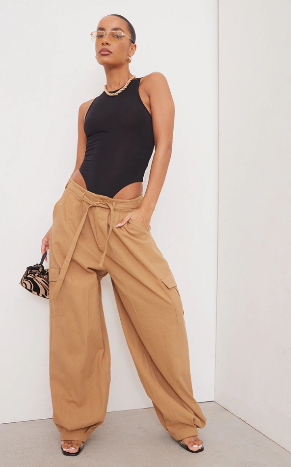 BODY CZARNE GŁADKIE DOPASOWANE PRETTYLITTLETHING